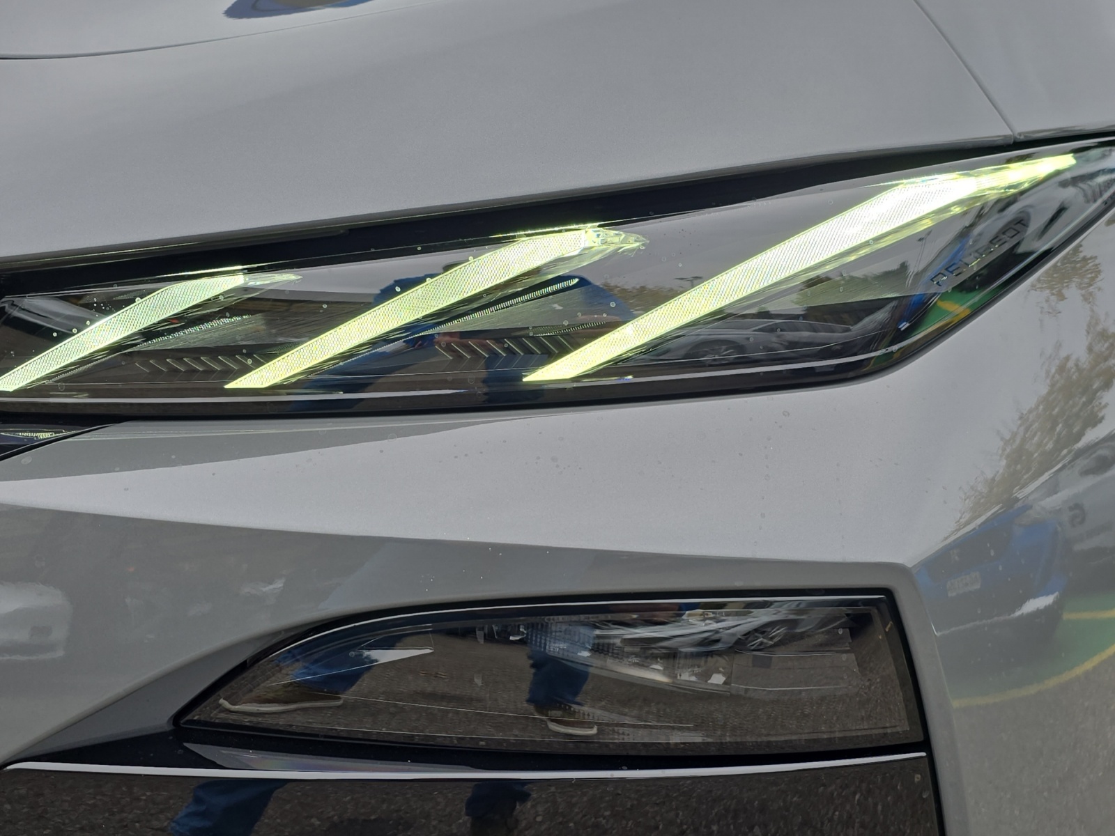 PEUGEOT 308 NEW SW 1.2 HEV 145 GT-image-12