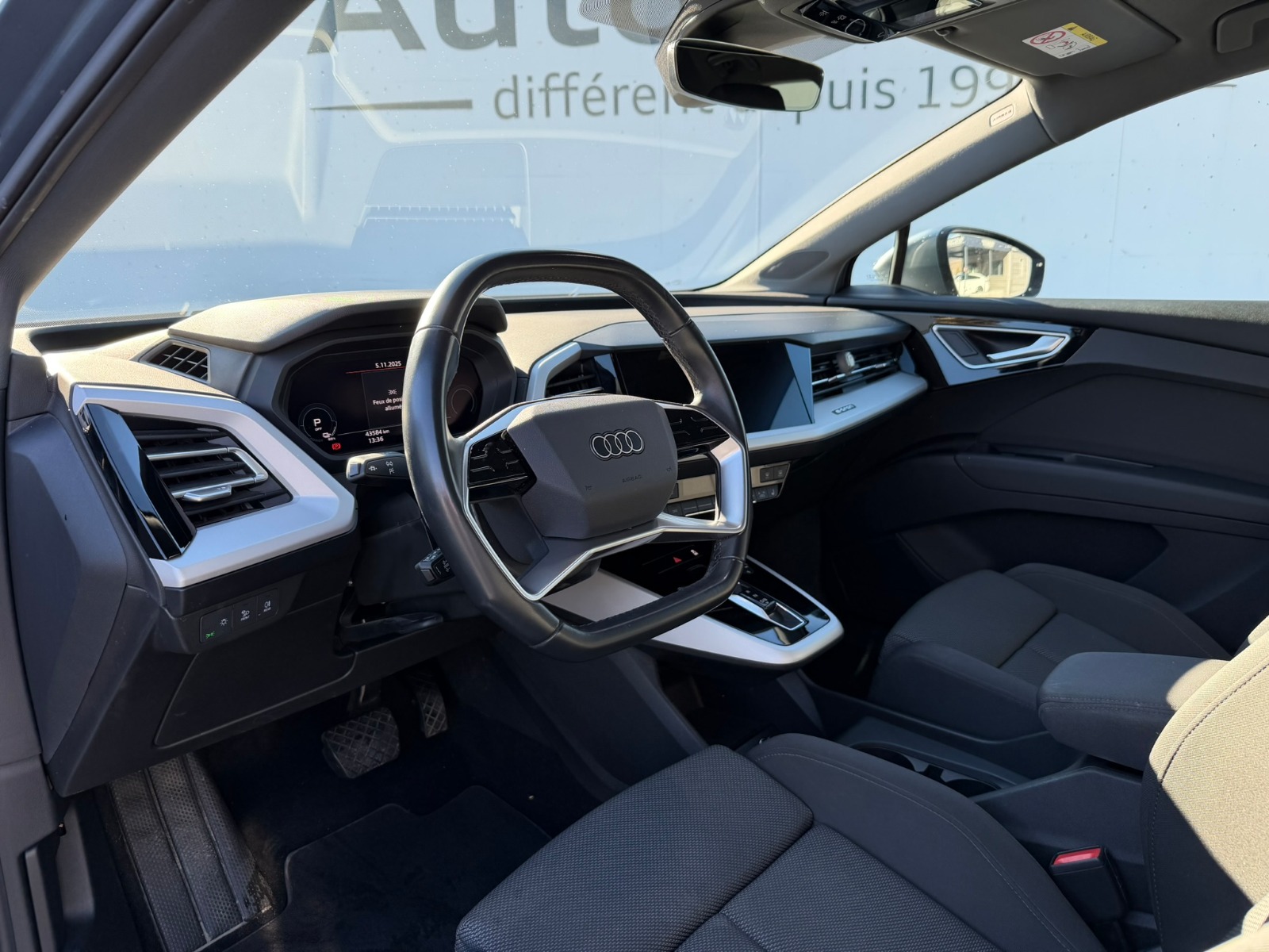AUDI Q4 e-tron 50 quattro-image-7