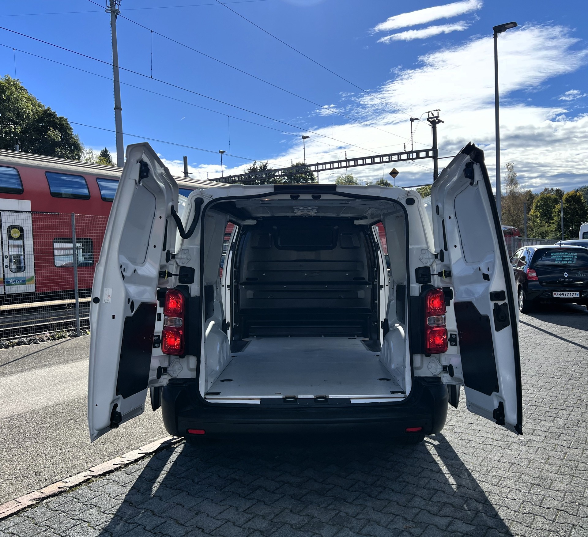 CITROEN Jumpy 2.0 BlueHDi 120 XL Club-image-10