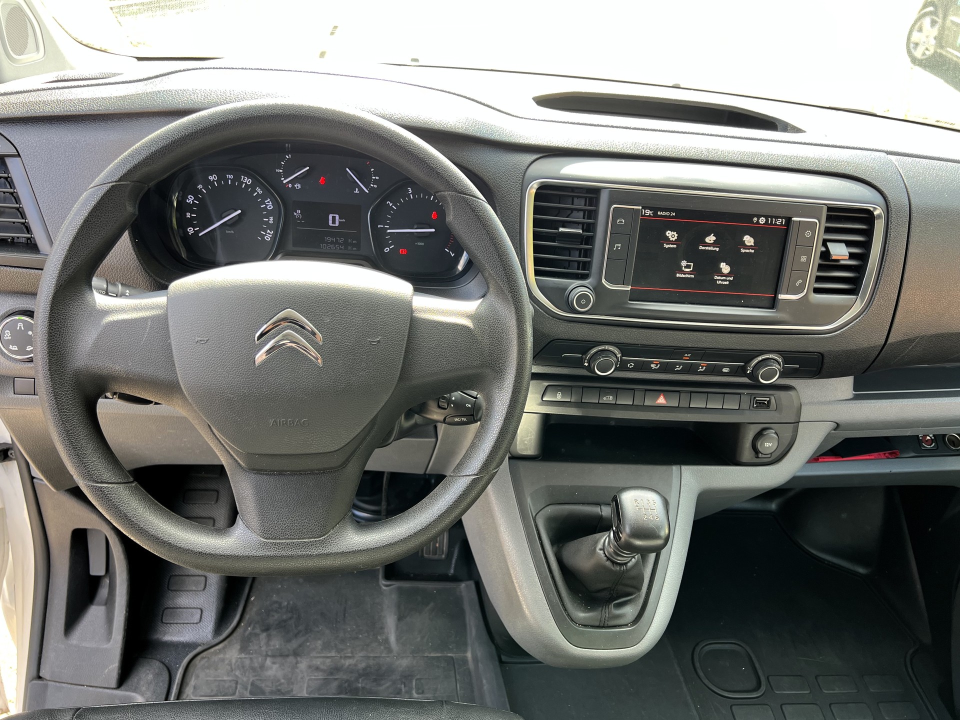 CITROEN Jumpy 2.0 BlueHDi 120 XL Club-image-16