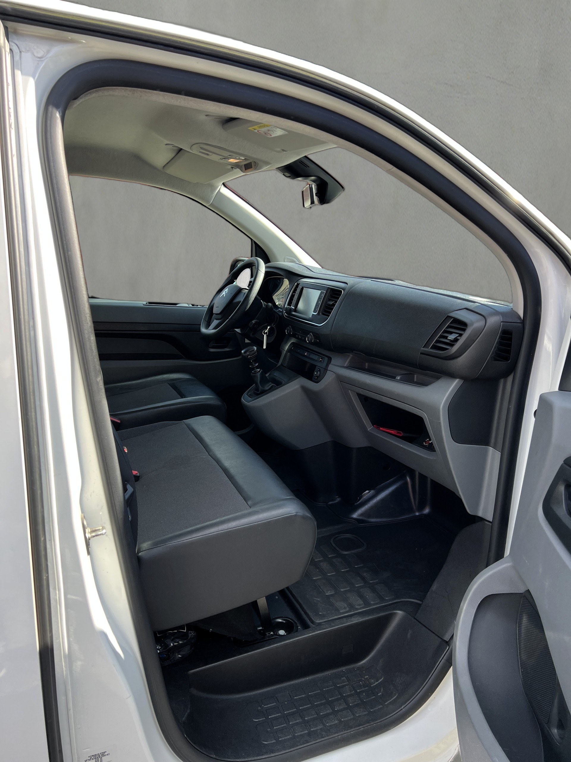 CITROEN Jumpy 2.0 BlueHDi 120 XL Club-image-11