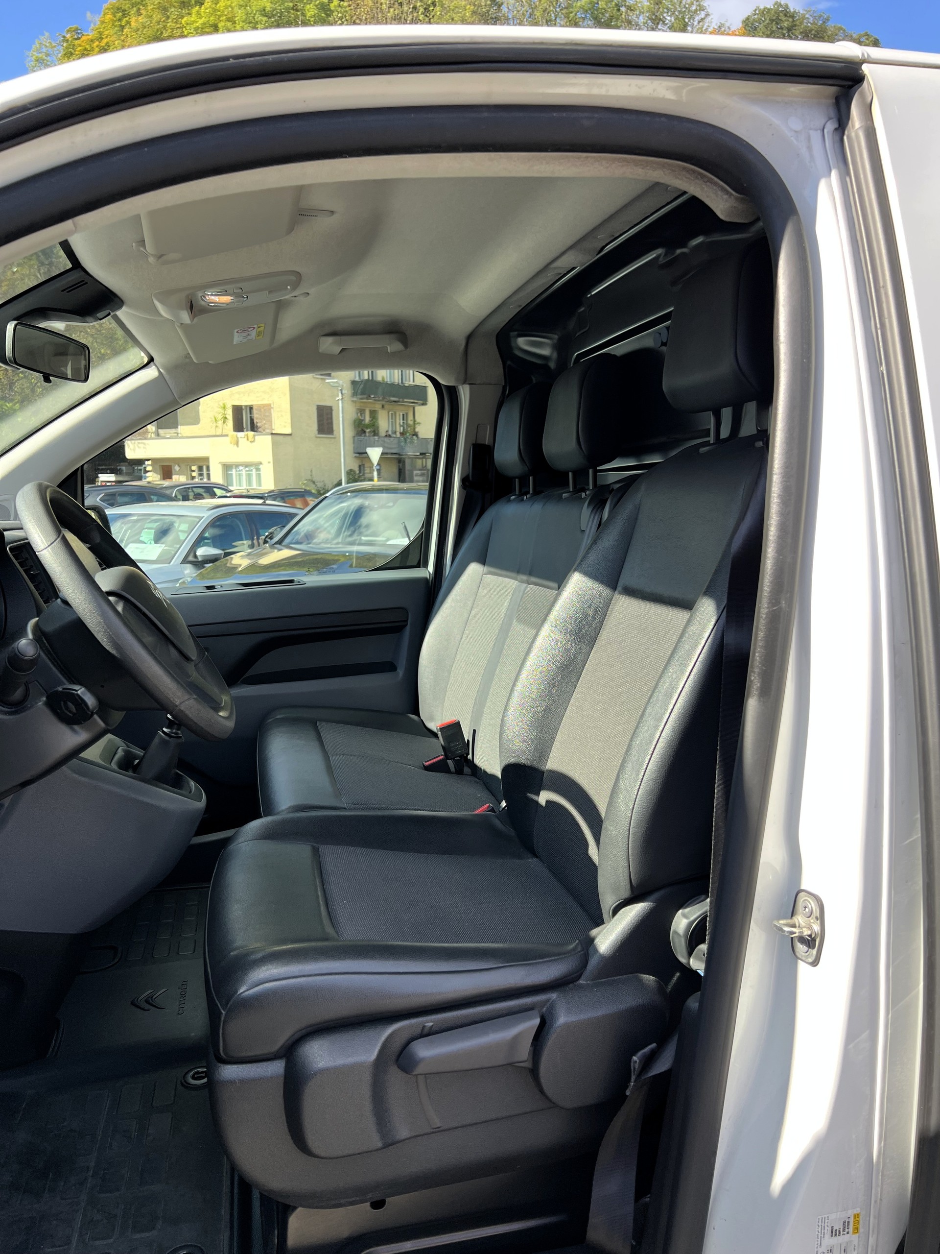 CITROEN Jumpy 2.0 BlueHDi 120 XL Club-image-13