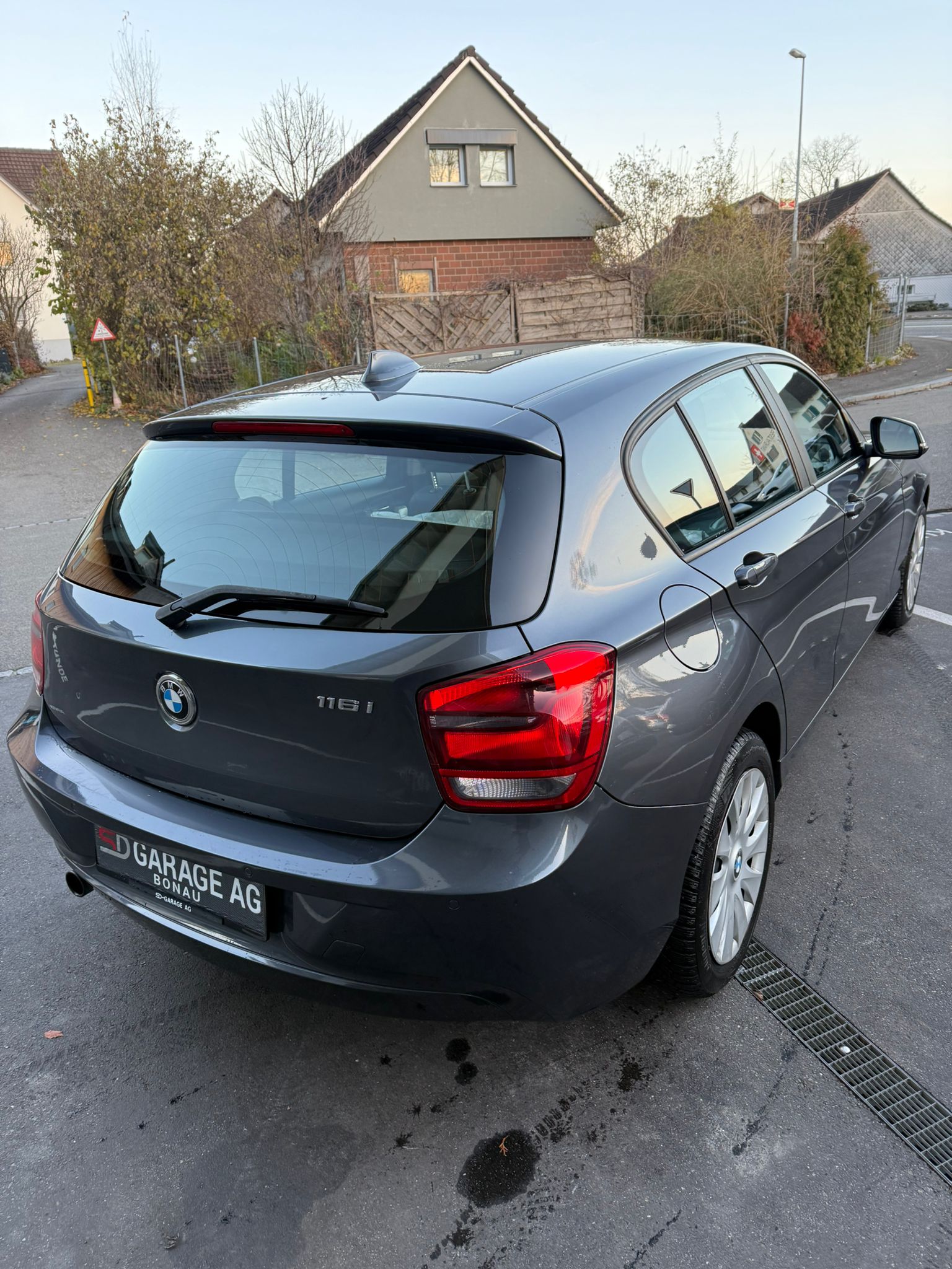 BMW 116i Steptronic-image-4