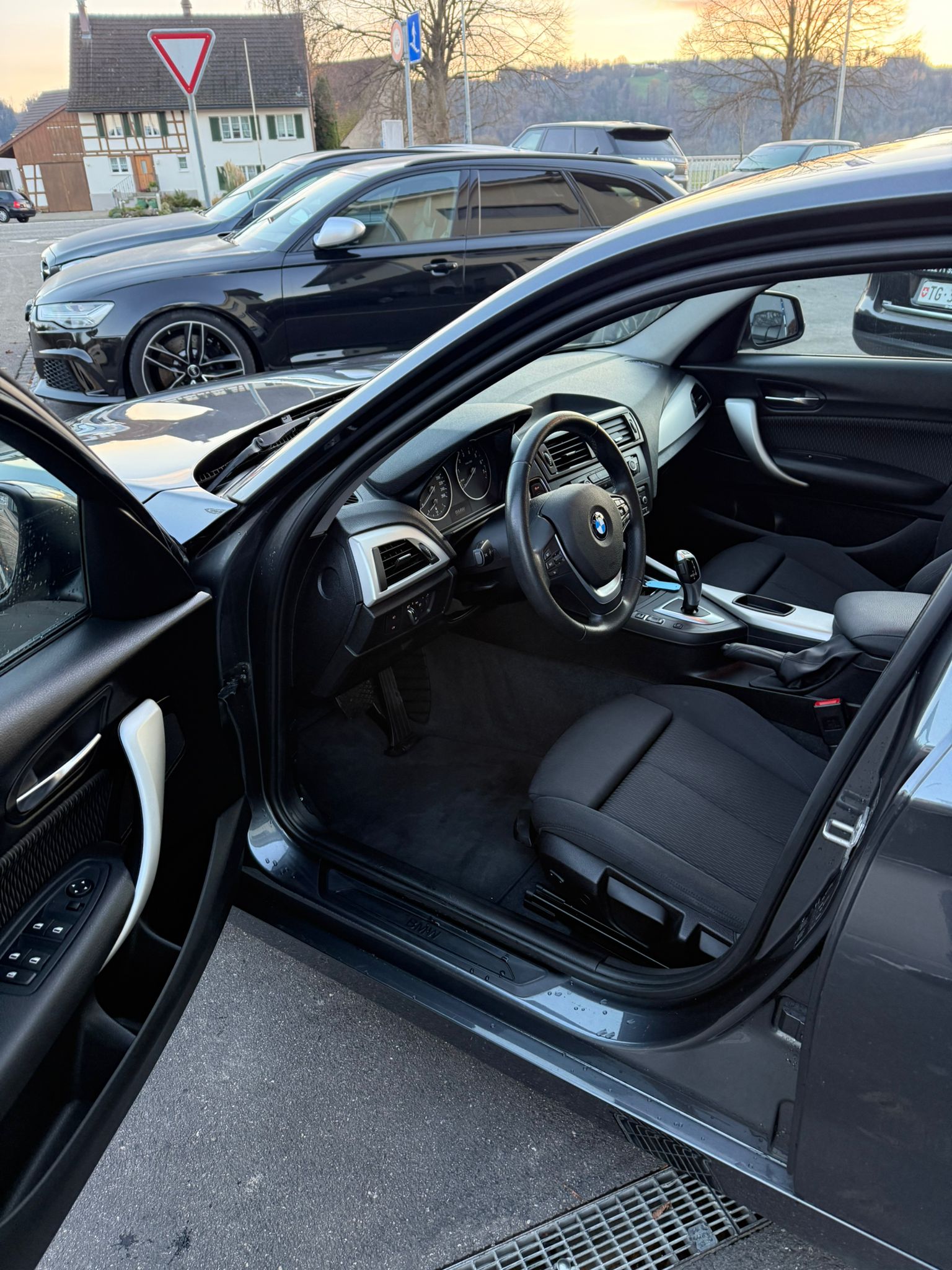 BMW 116i Steptronic-image-7
