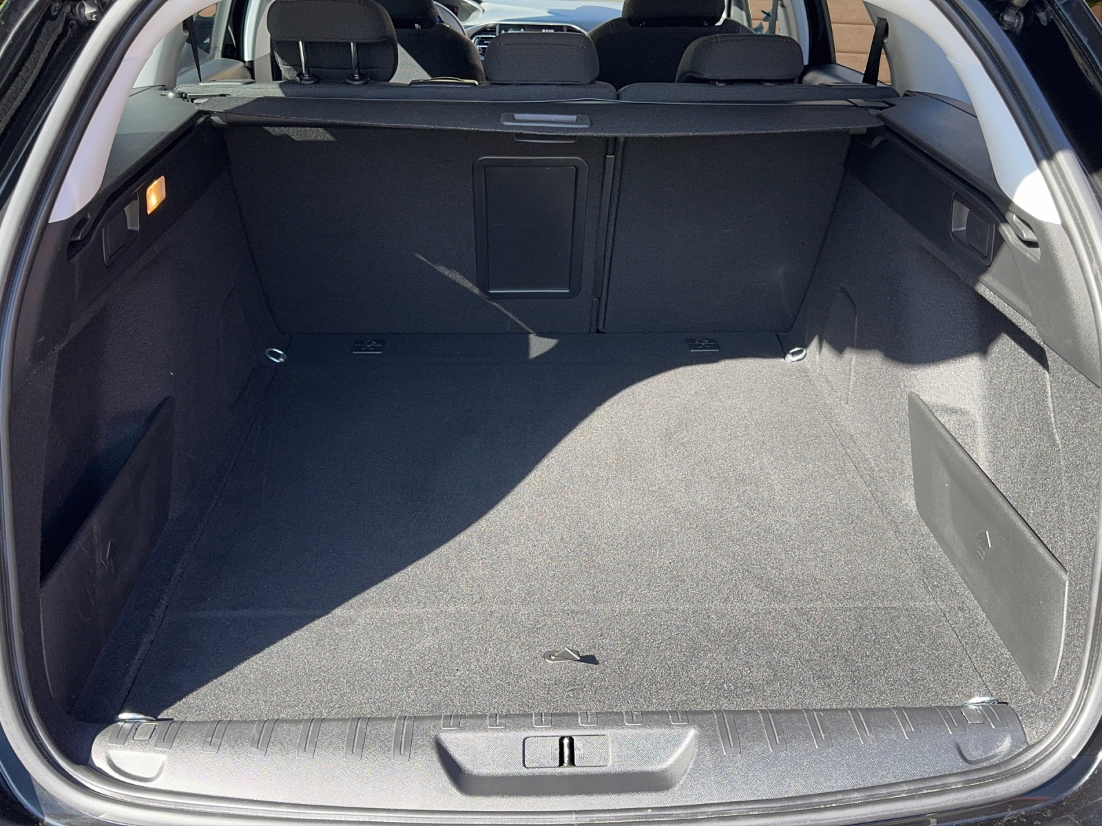 PEUGEOT 308 SW 1.2 PT All.P. EAT8-image-8