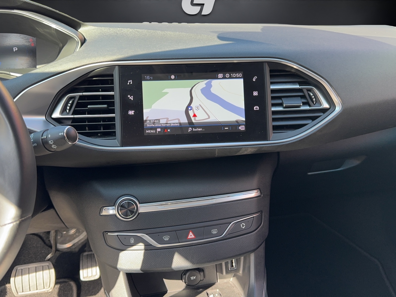 PEUGEOT 308 SW 1.2 PT All.P. EAT8-image-6