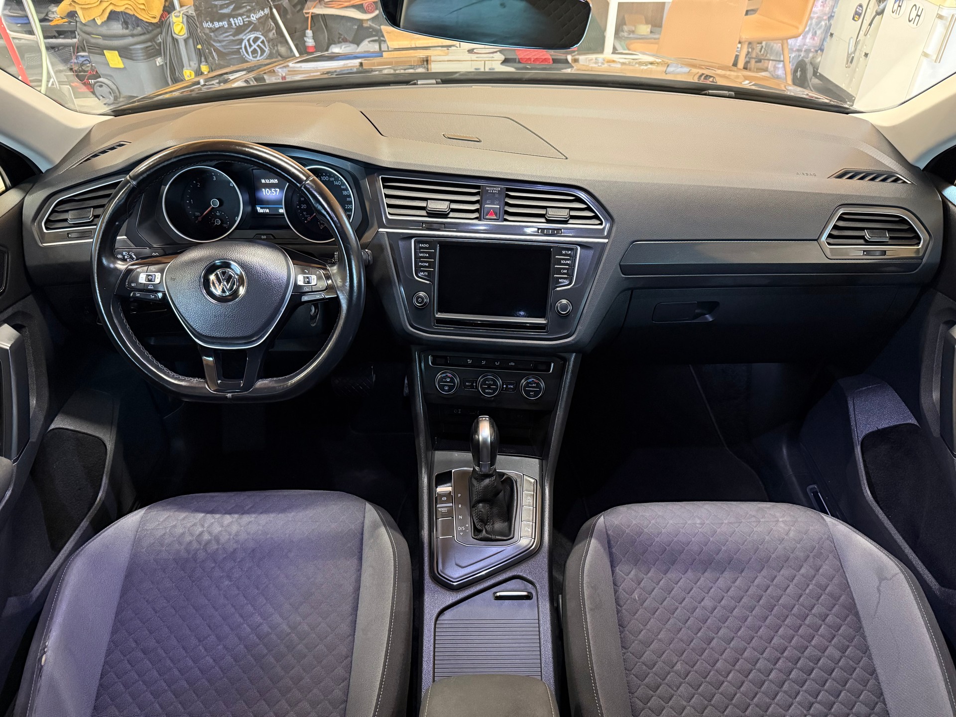 VW Tiguan 2.0 TDI SCR Comfortline 4Motion DSG-image-7