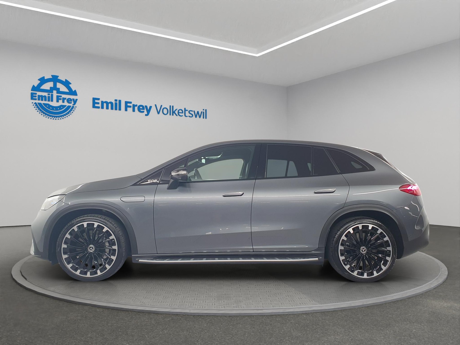 MERCEDES-BENZ EQE 350 AMG Line 4Matic Executive Edition-showroom-element-1