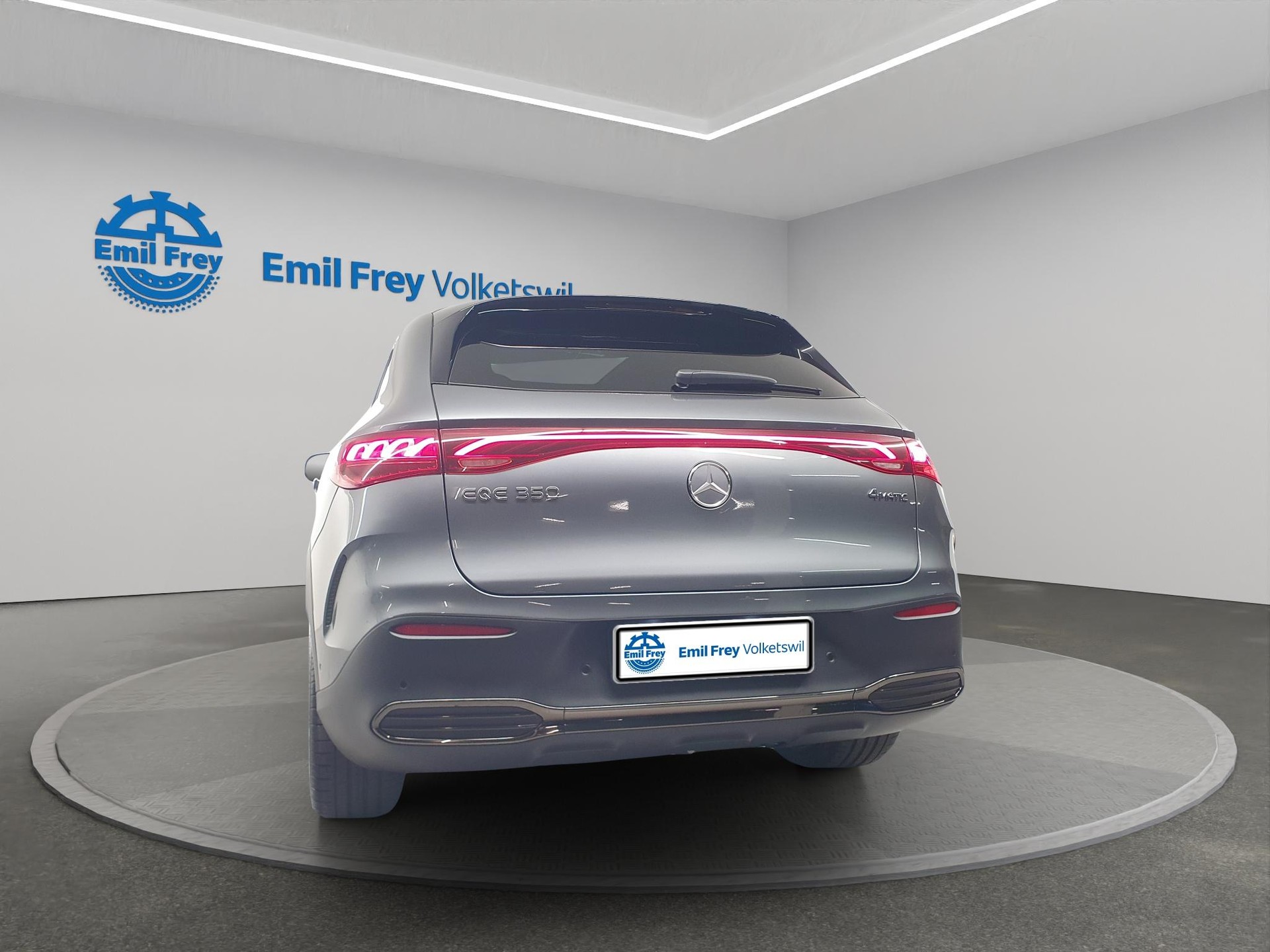 MERCEDES-BENZ EQE 350 AMG Line 4Matic Executive Edition-image-4