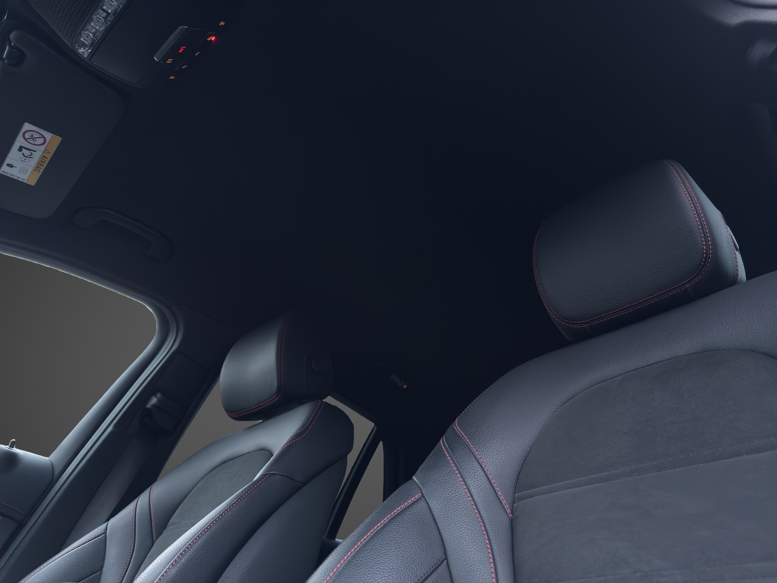 MERCEDES-BENZ GLC 200 AMG Line Plus 4M-image-13