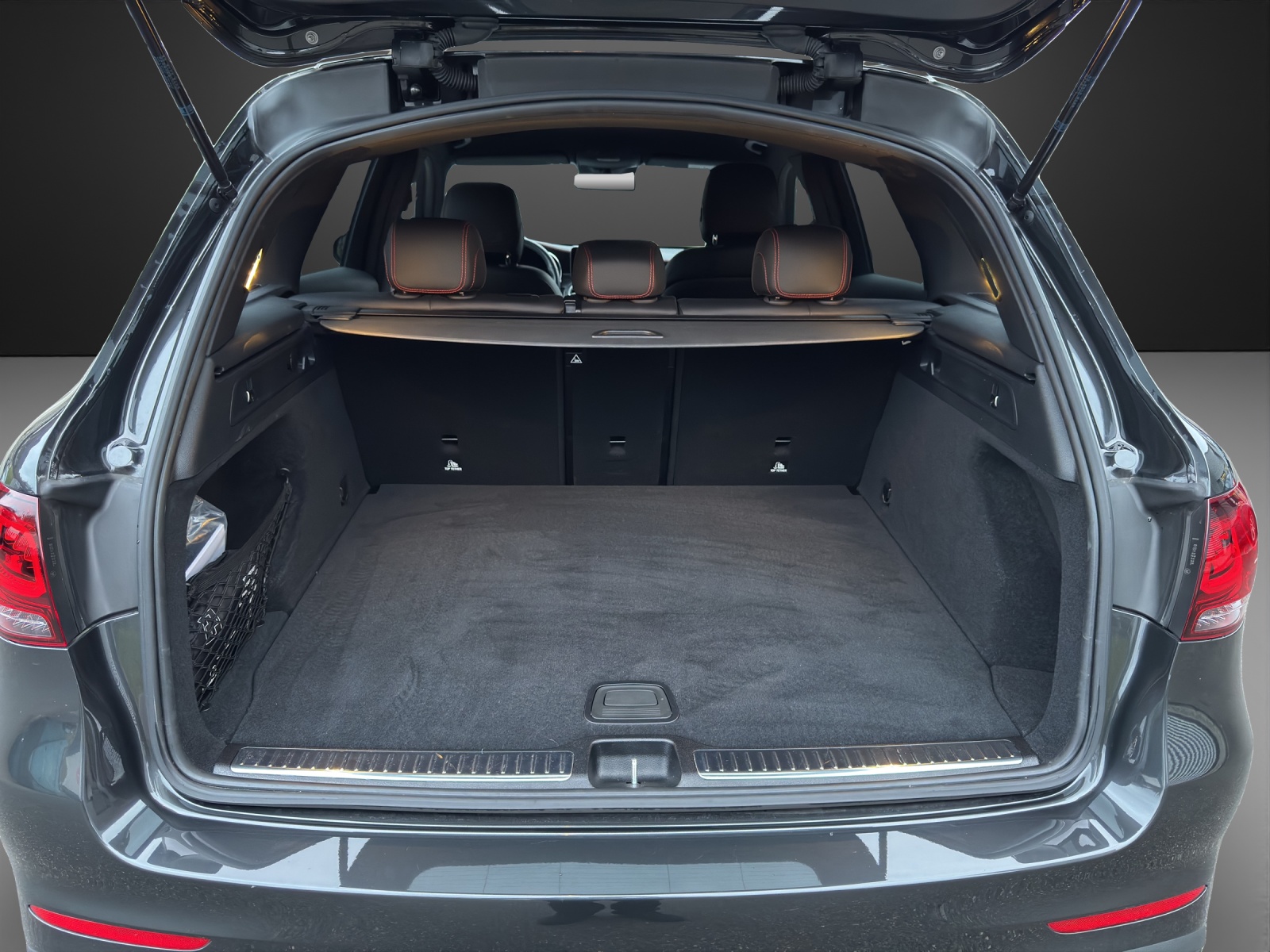 MERCEDES-BENZ GLC 200 AMG Line Plus 4M-image-8