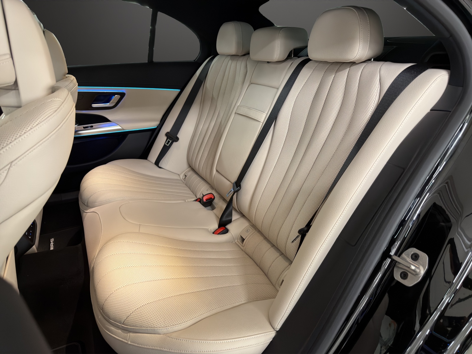 MERCEDES-BENZ E 450 d 4Matic 9G-Tronic-image-14