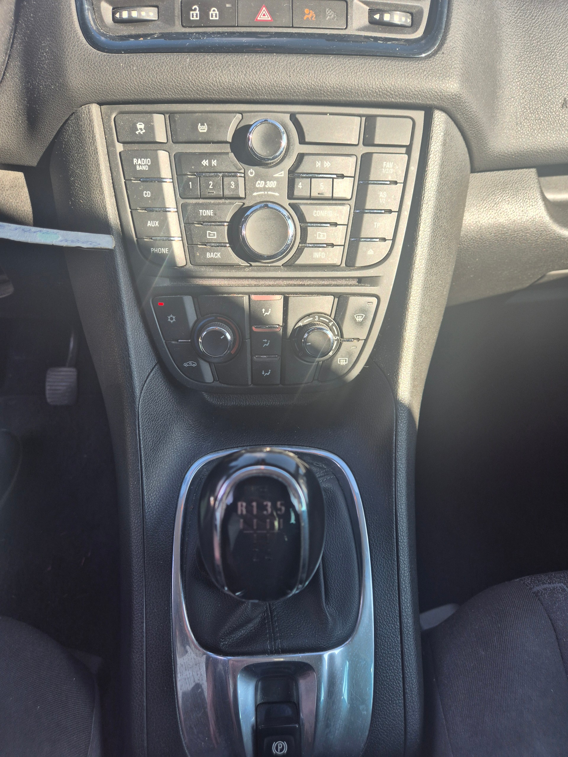 OPEL Meriva 1.4 Turbo-image-9