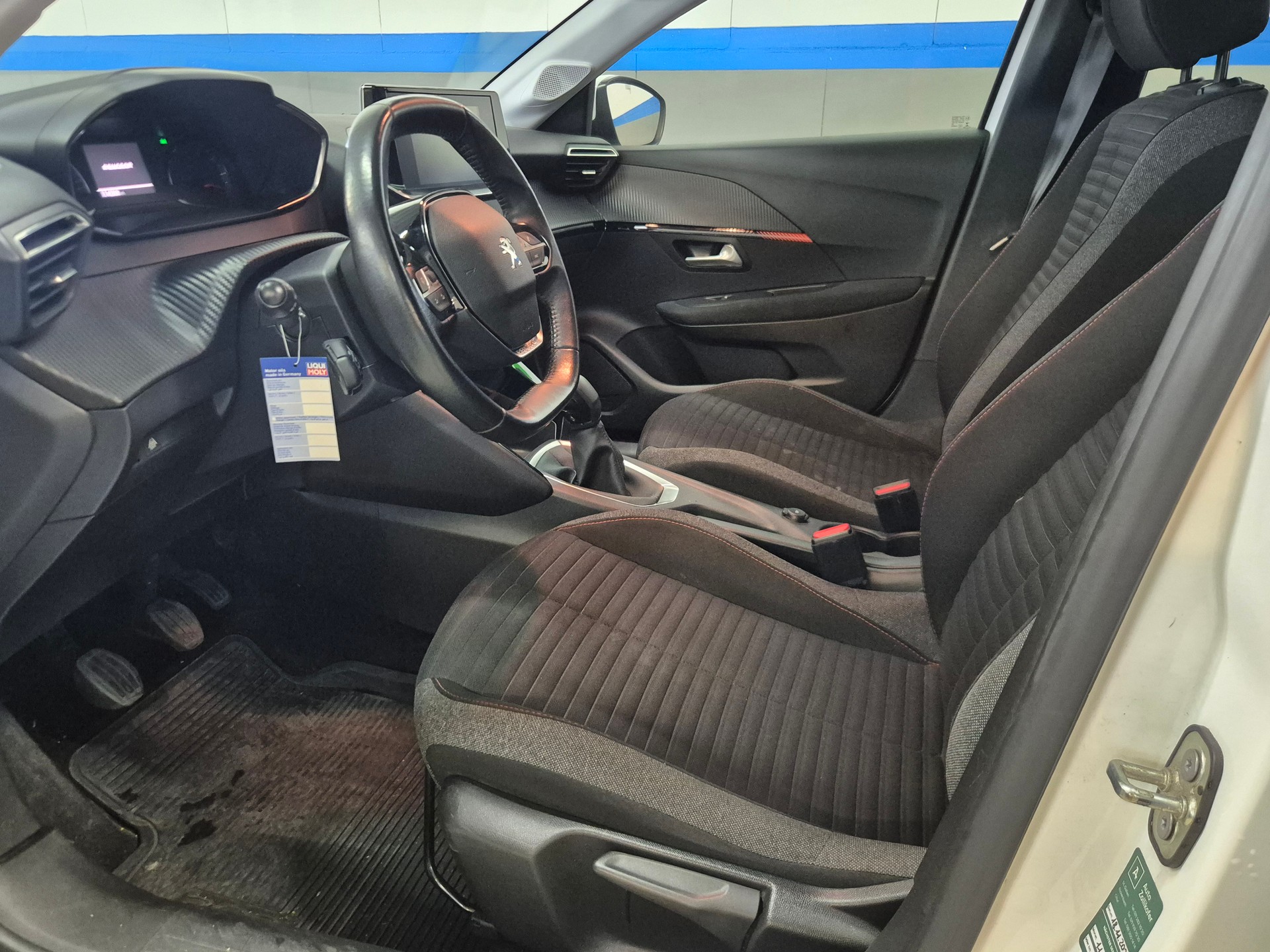 PEUGEOT 208 1.2 PureTech Active-image-5