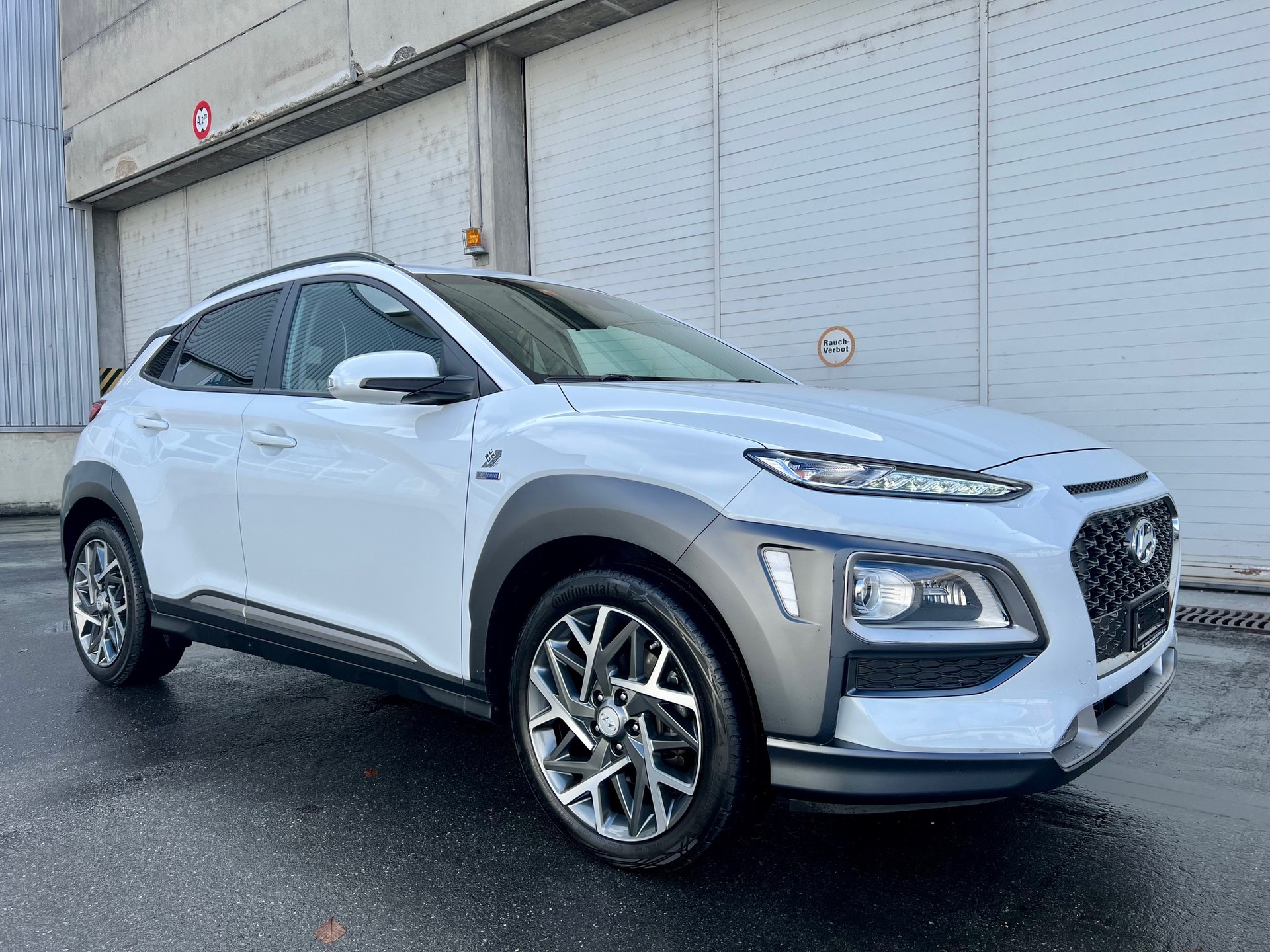 HYUNDAI Kona 1.6 GDi HEV Amplia DCT-showroom-element-2