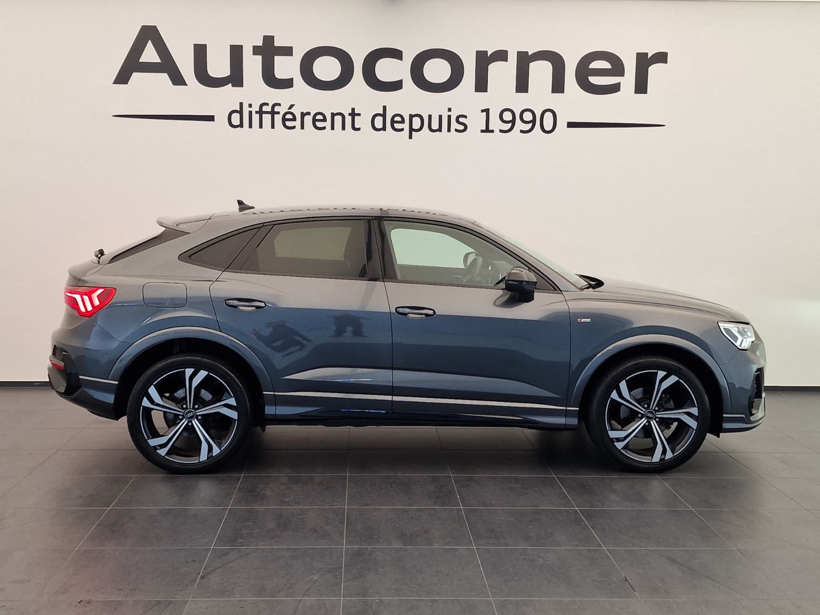 AUDI Q3 Sportback 35 TFSI S line Attraction S-tronic-image-5
