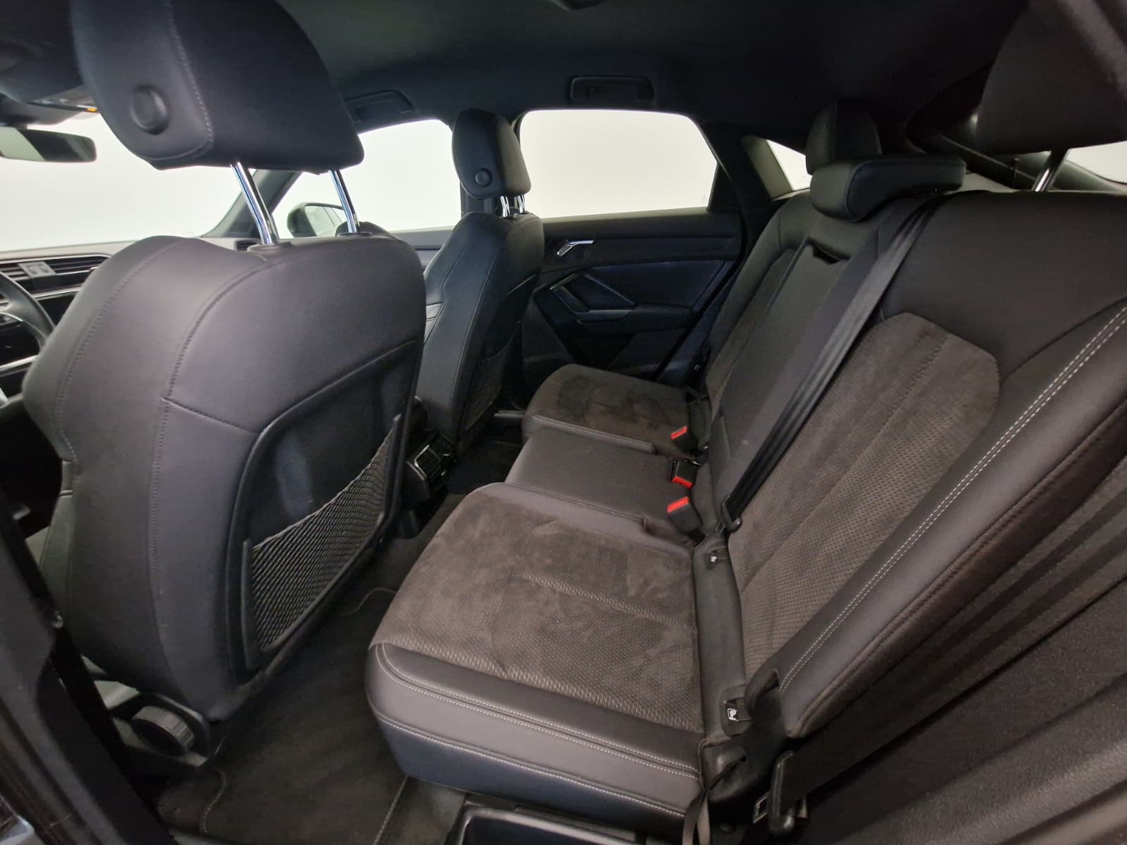 AUDI Q3 Sportback 35 TFSI S line Attraction S-tronic-image-14