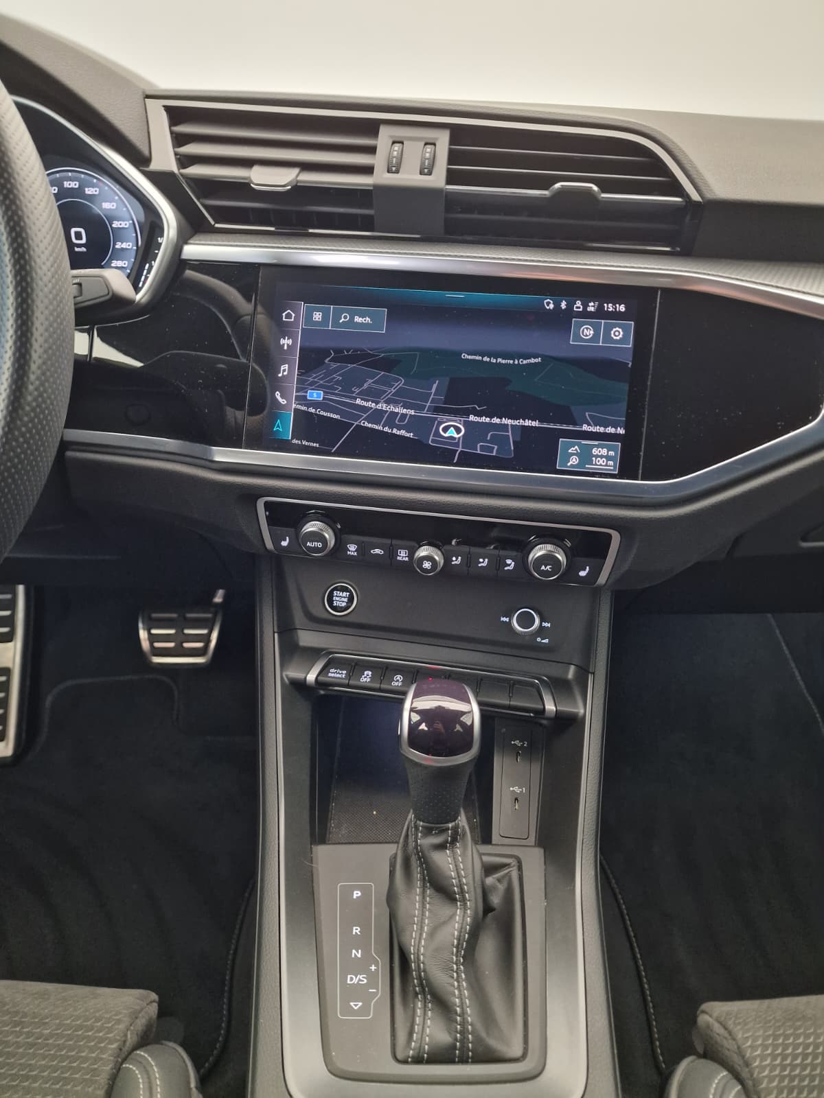 AUDI Q3 Sportback 35 TFSI S line Attraction S-tronic-image-13