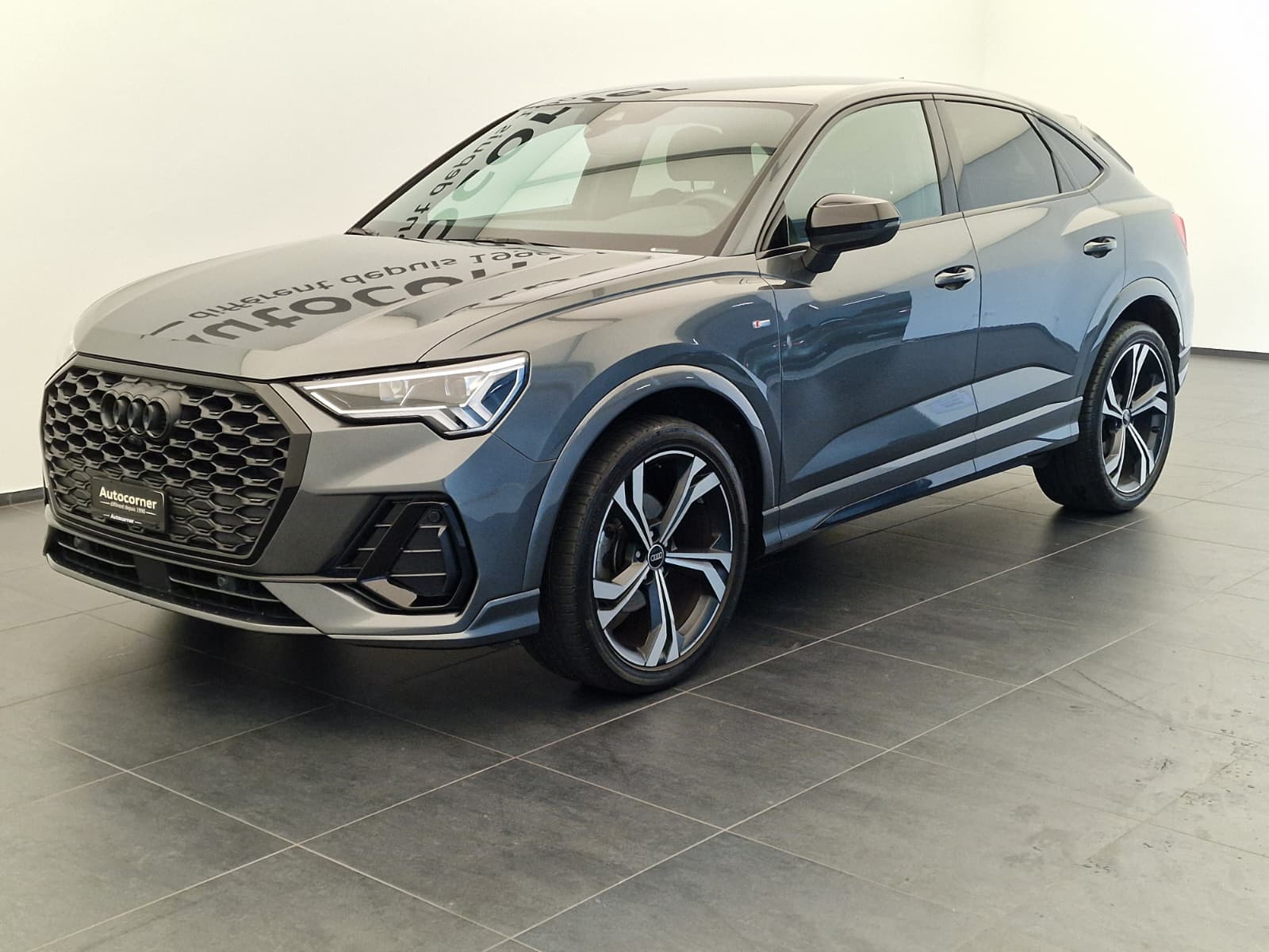 AUDI Q3 Sportback 35 TFSI S line Attraction S-tronic-image-2