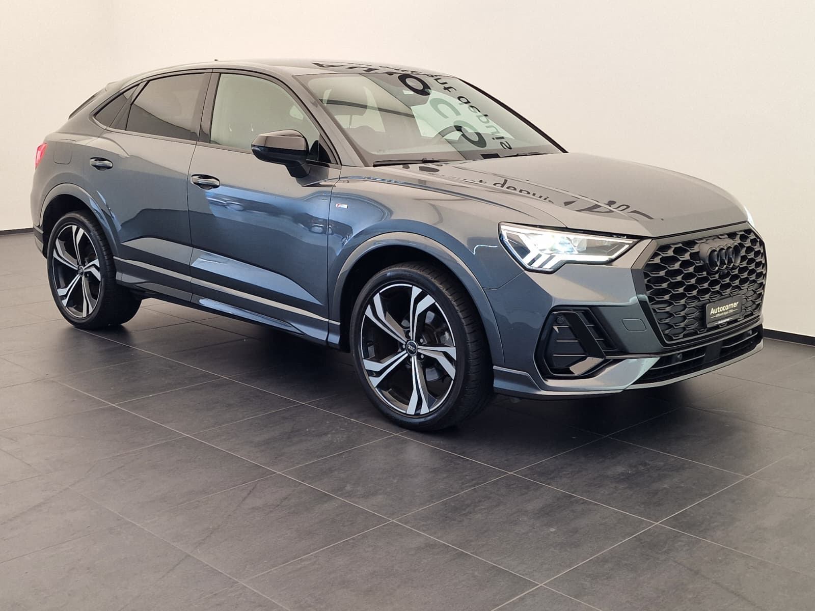 AUDI Q3 Sportback 35 TFSI S line Attraction S-tronic-image-4