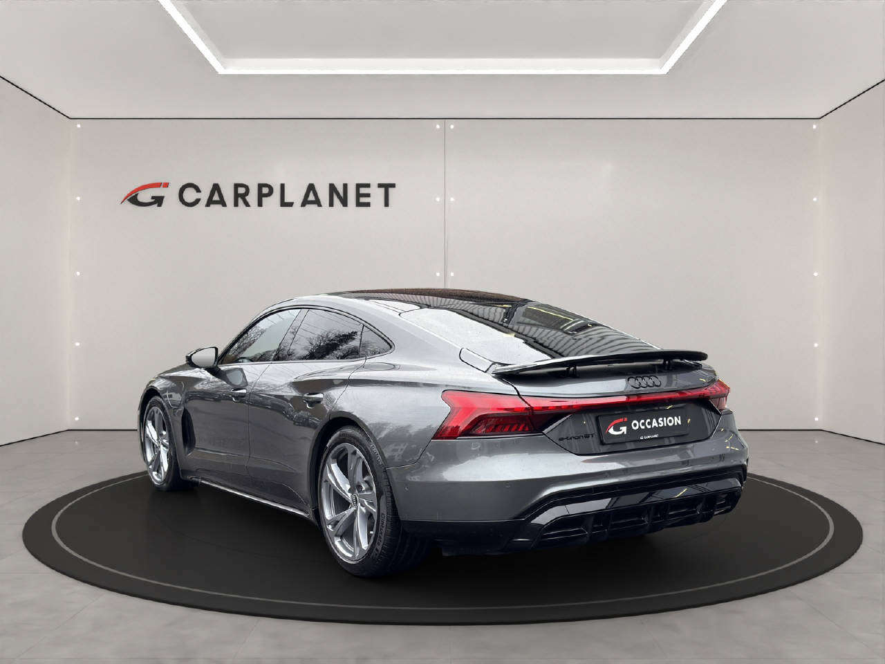 AUDI e-tron GT quattro-image-3