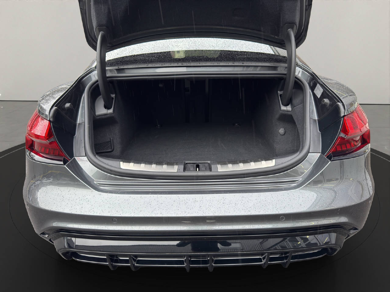 AUDI e-tron GT quattro-image-17