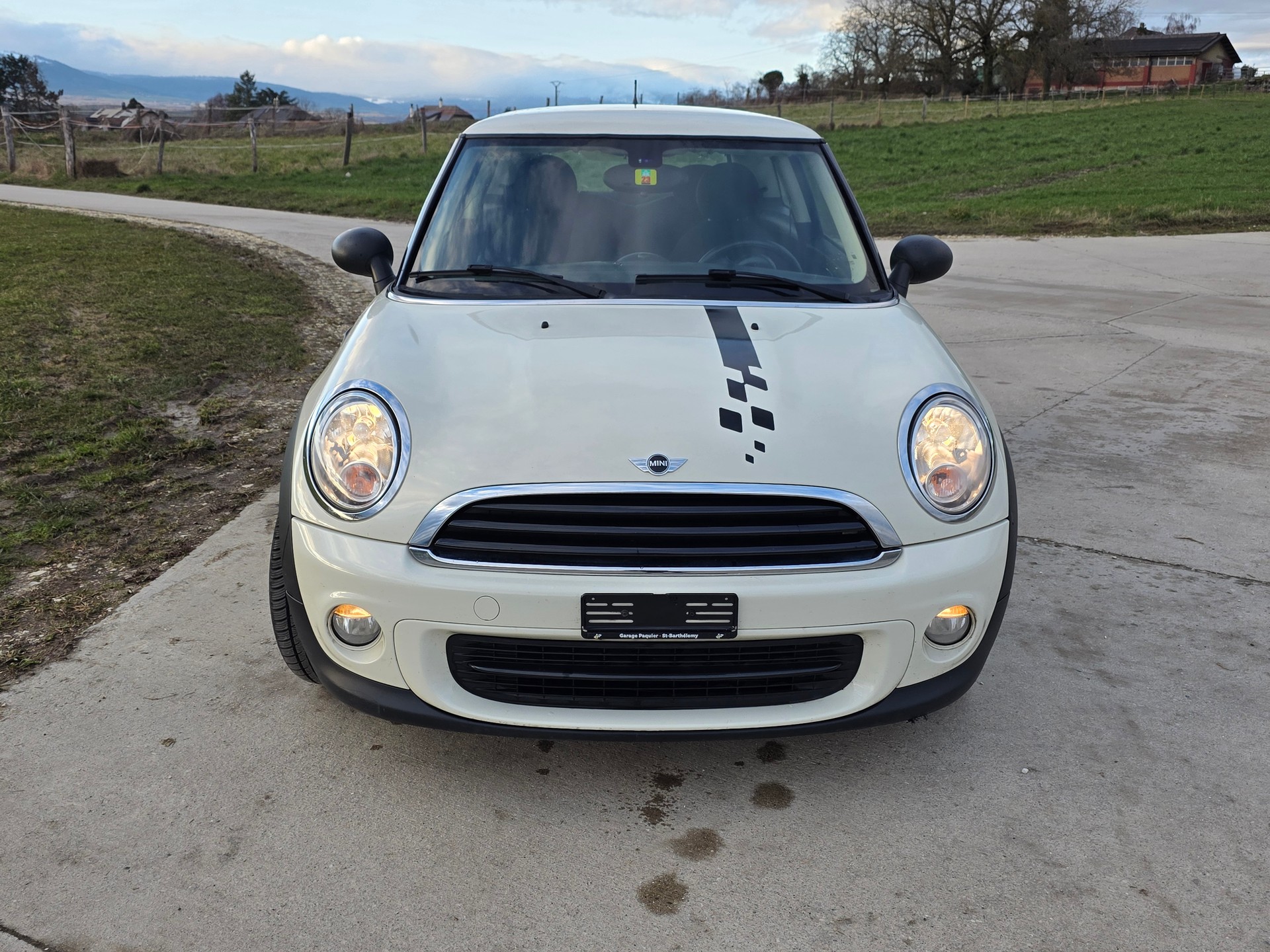 MINI One-image-1