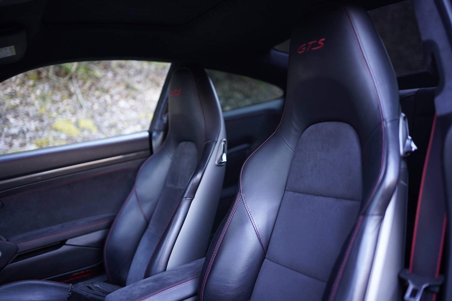 PORSCHE 911 Carrera 4 GTS PDK-image-13