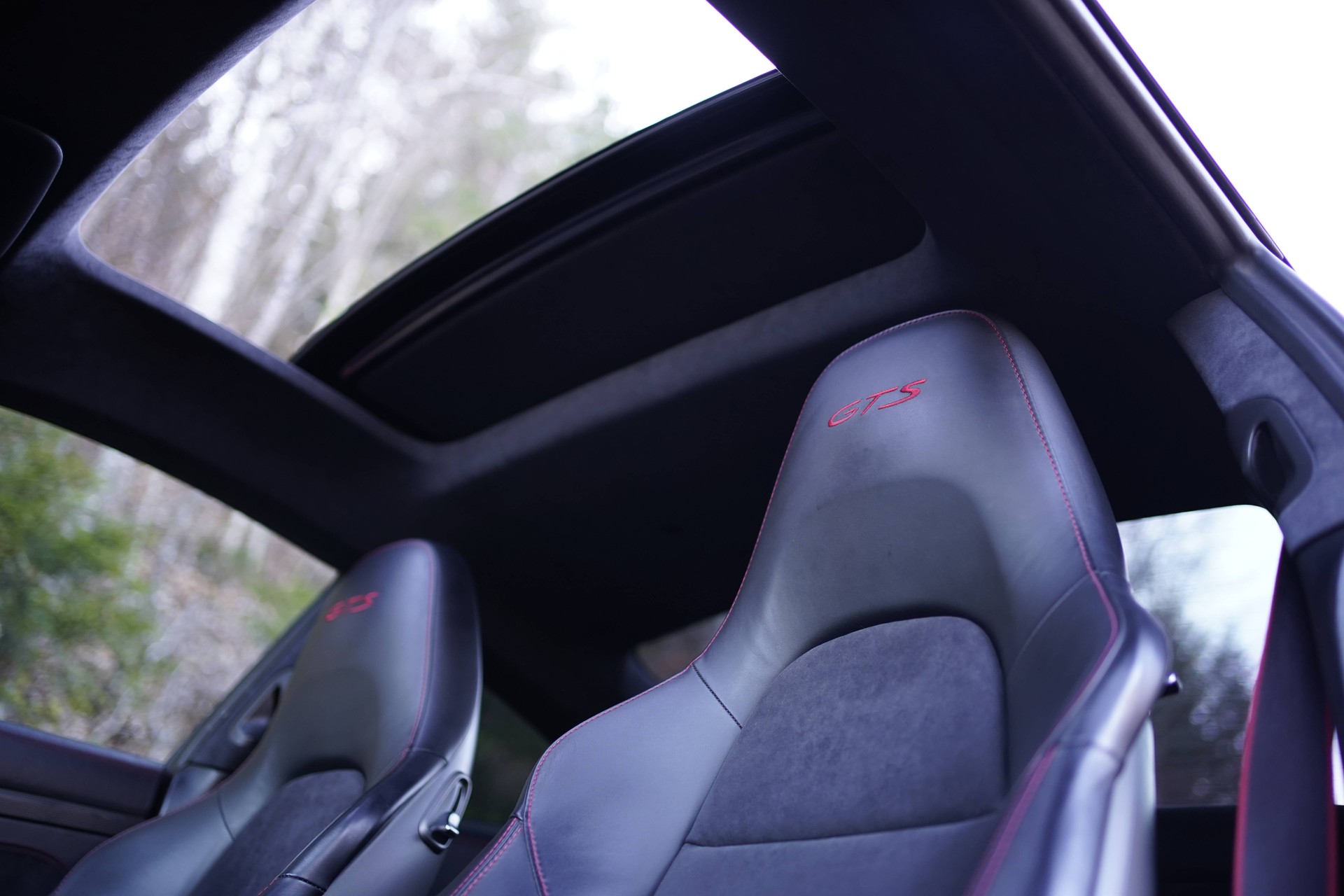 PORSCHE 911 Carrera 4 GTS PDK-image-15