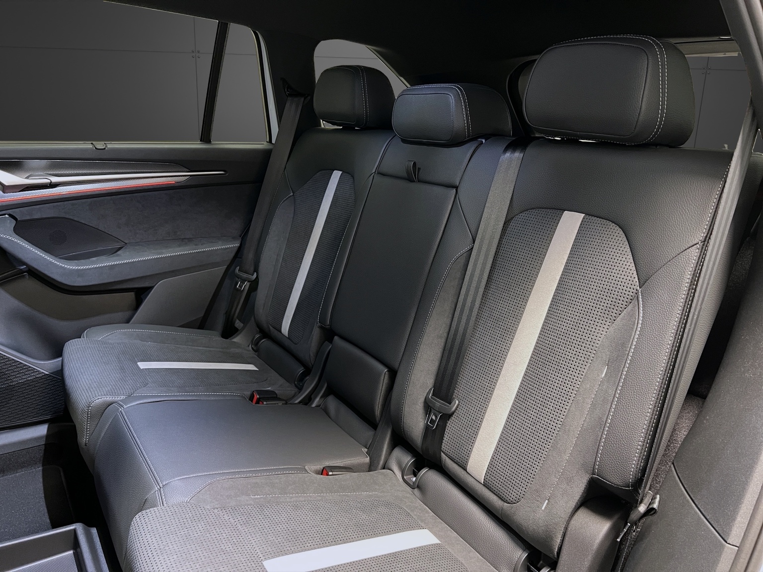 SKODA Kodiaq 1.5 TSI PHEV Sportline-image-8