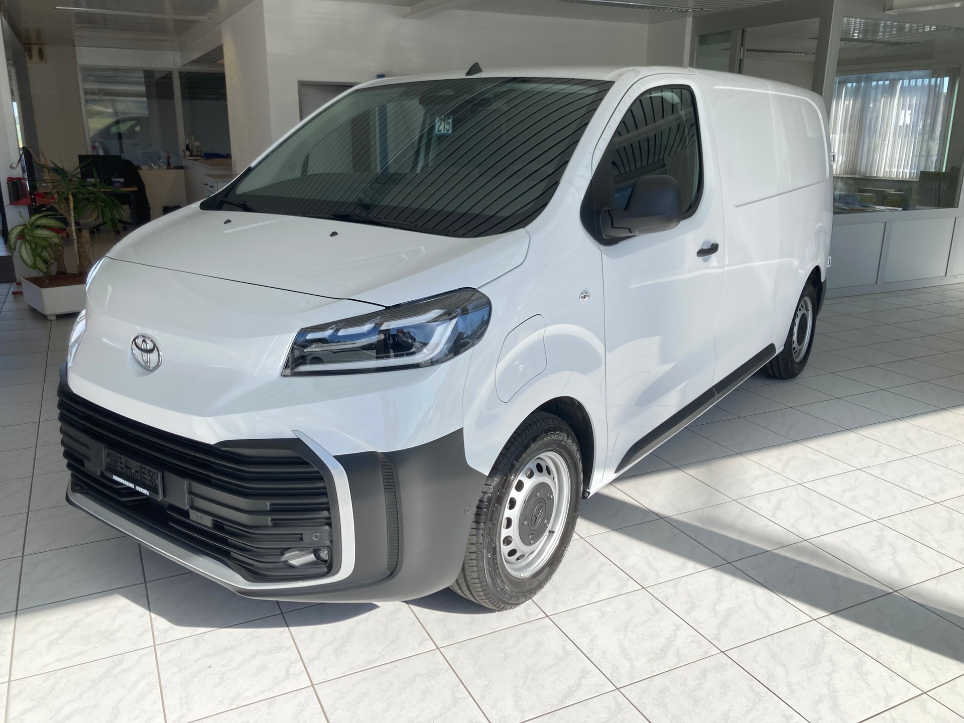 TOYOTA Proace EV 75kWh Medium Advanced
