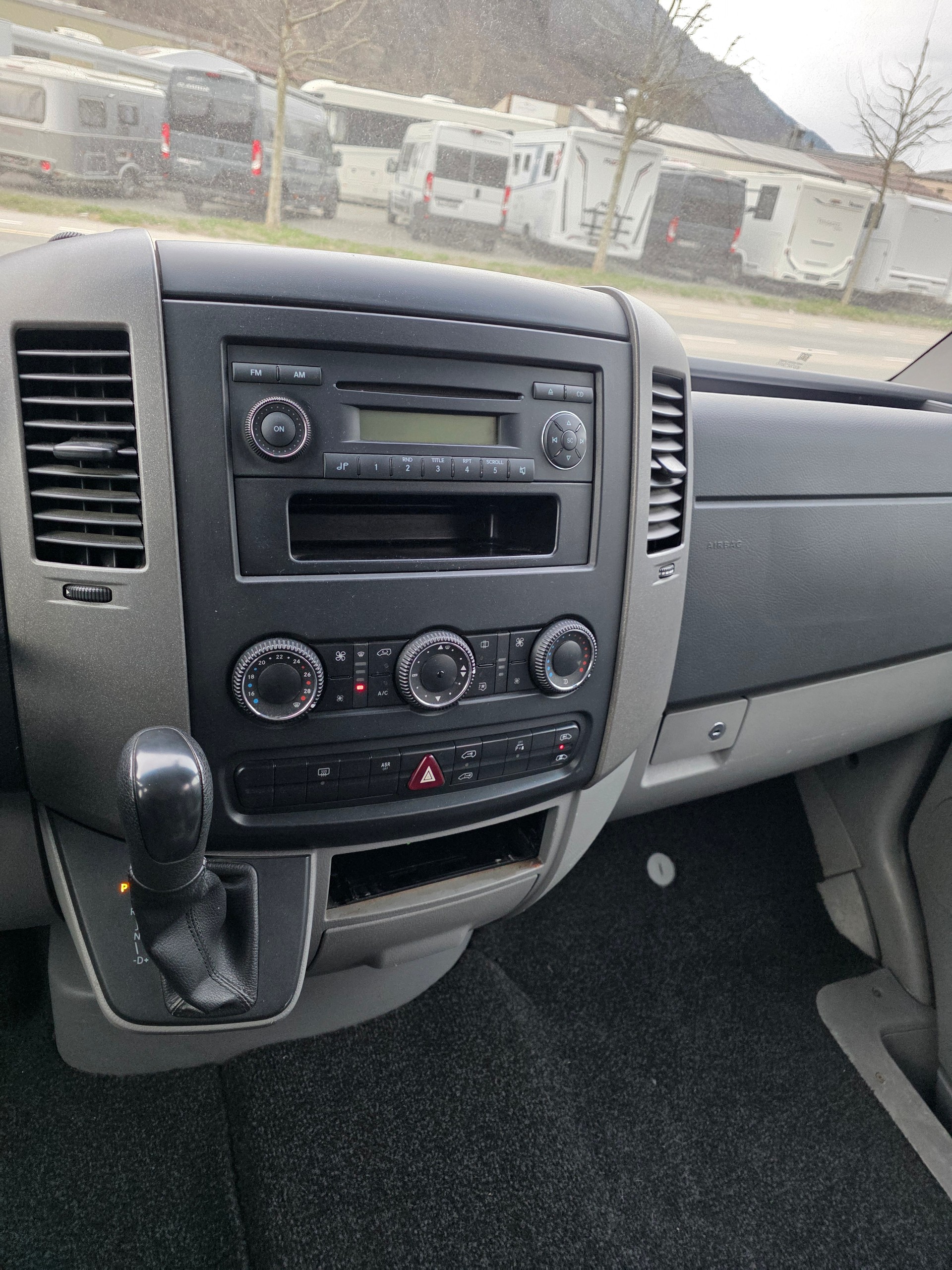 MERCEDES-BENZ Sprinter 315 CDI Standard-image-9
