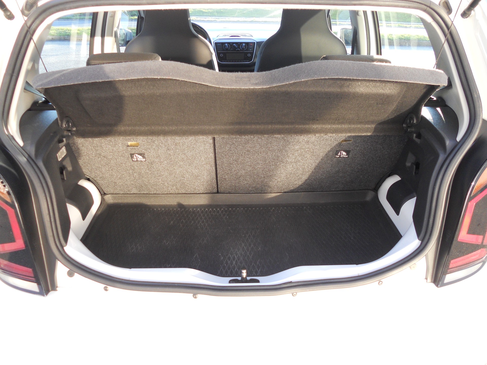 VW Up 1.0 MPI move up-image-8