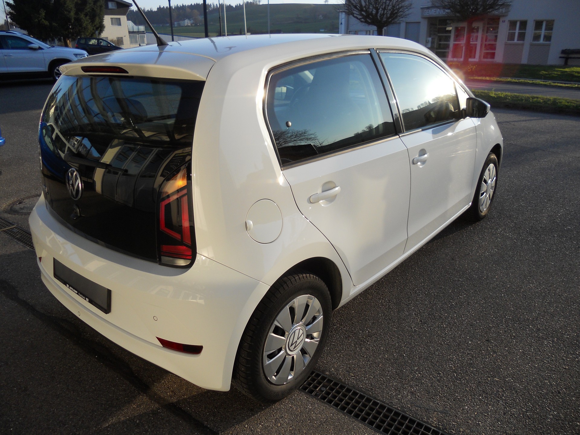 VW Up 1.0 MPI move up-image-4