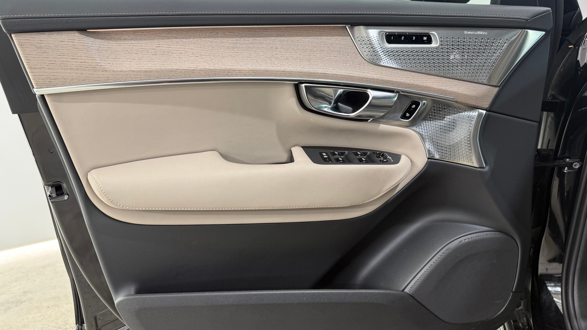 VOLVO XC90 2.0 T8 TE Ultra Bright eA-image-10