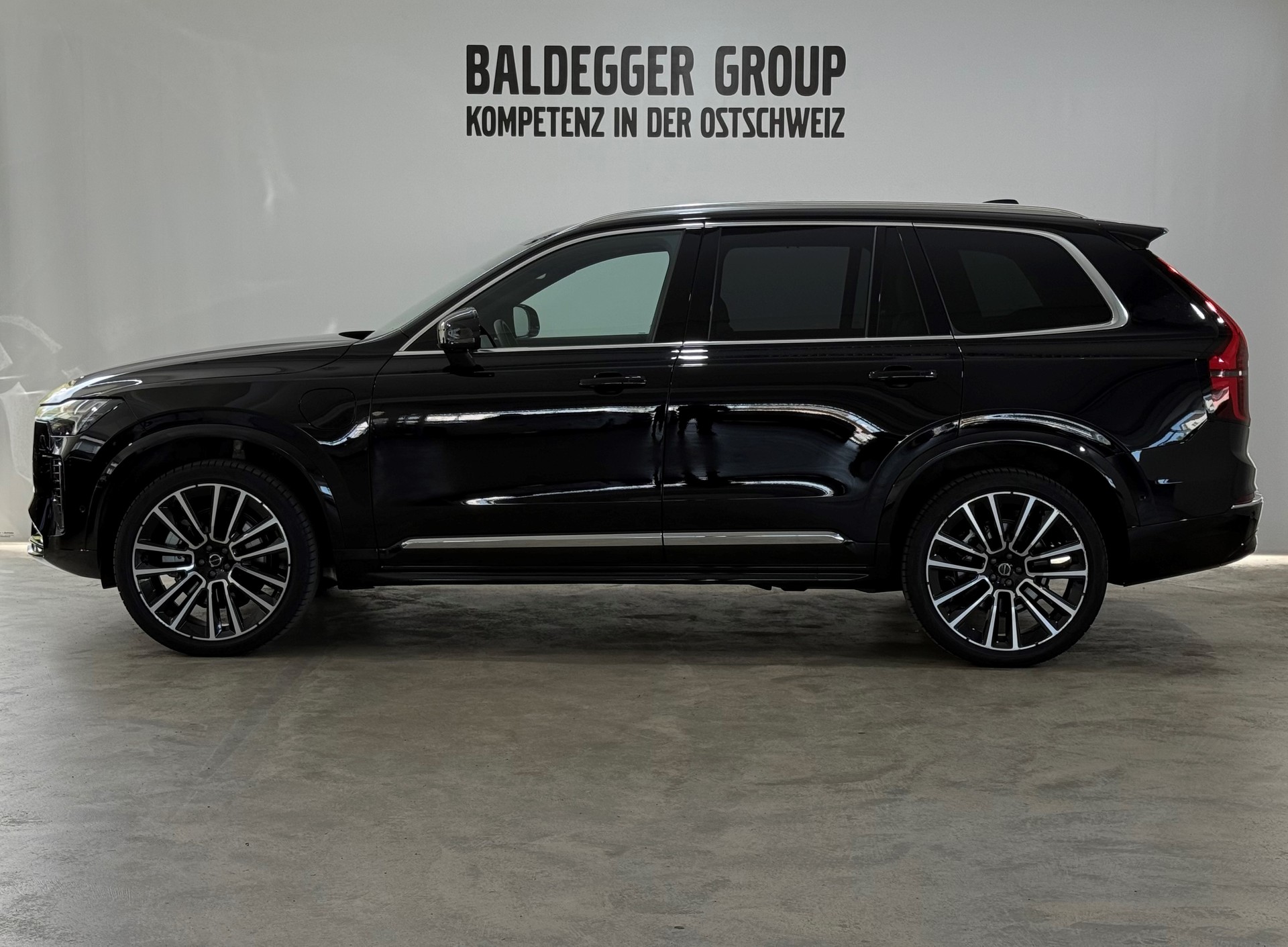 VOLVO XC90 2.0 T8 TE Ultra Bright eA-image-1