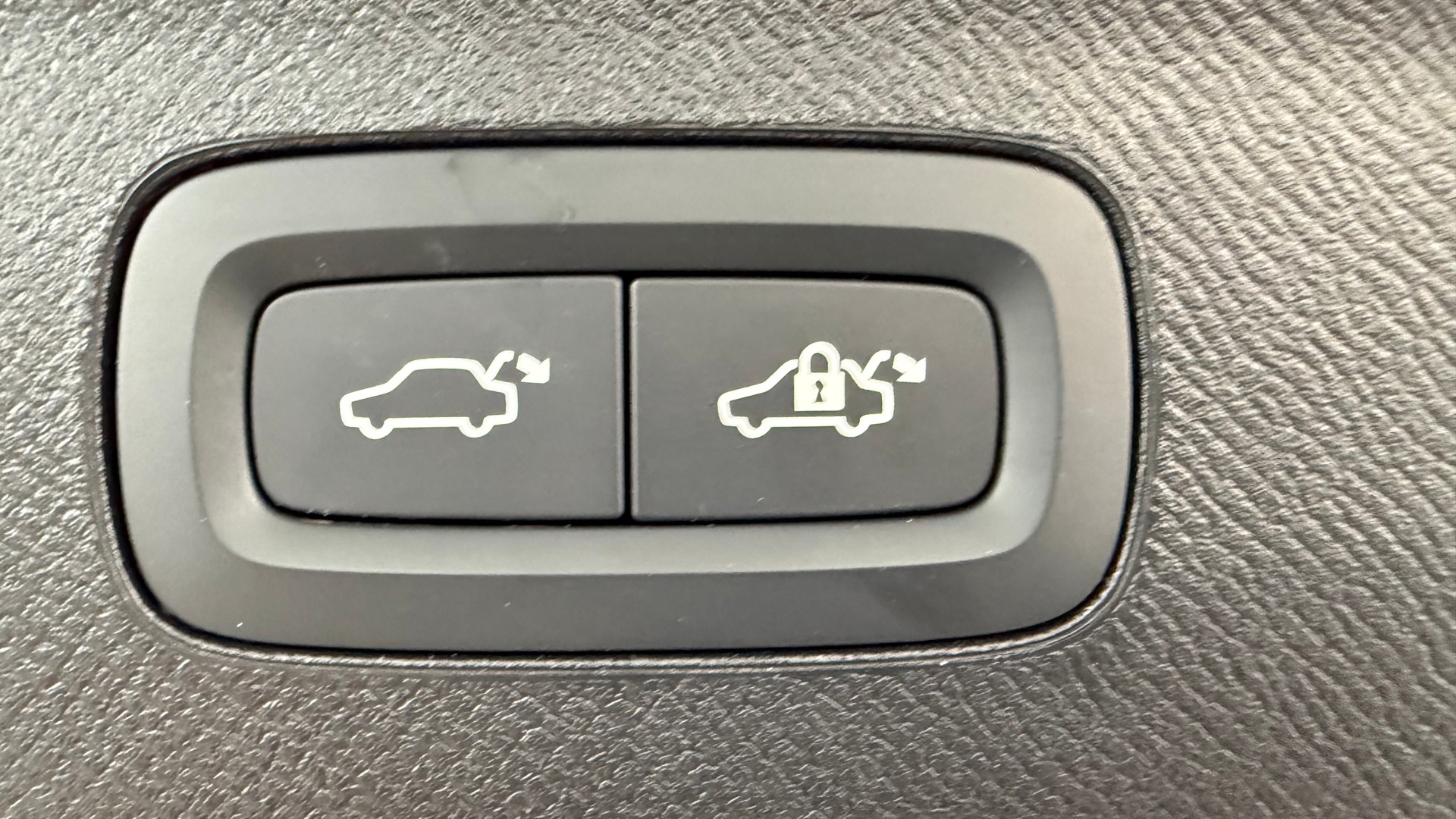 VOLVO XC90 2.0 T8 TE Ultra Bright eA-image-15