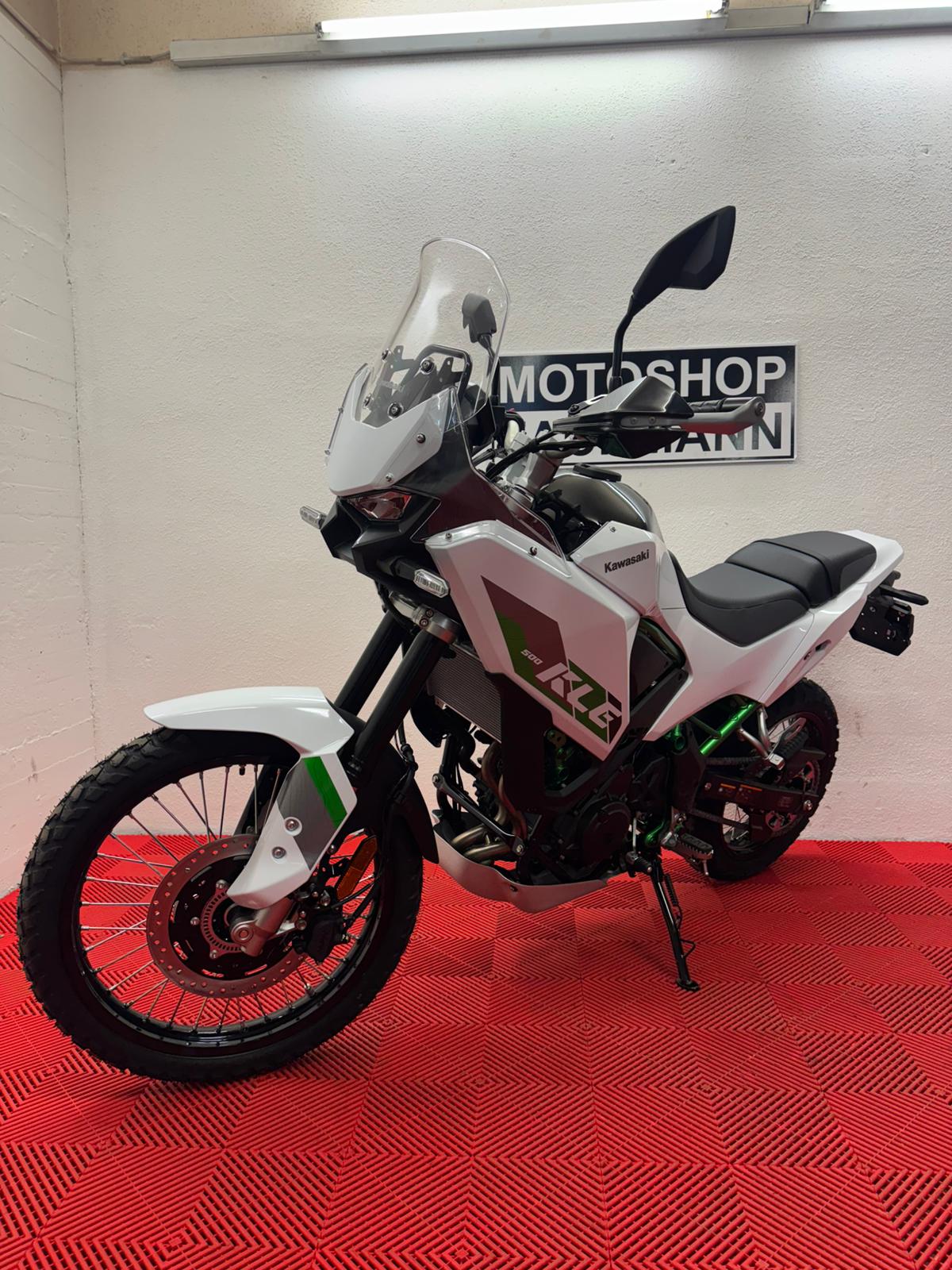 KAWASAKI KLE 500 SE-showroom-element-2