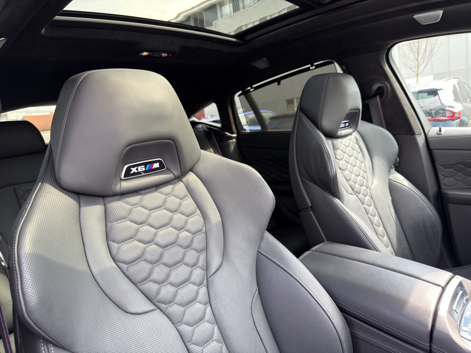 BMW X6M Steptronic M Competition-image-18