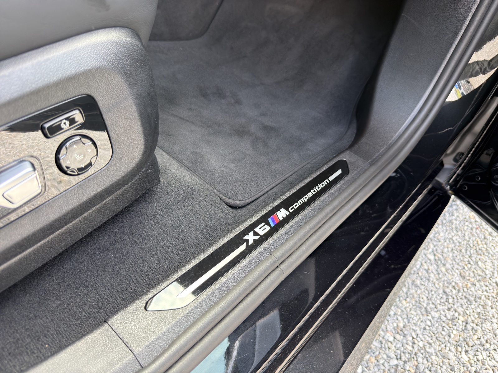 BMW X6M Steptronic M Competition-image-23