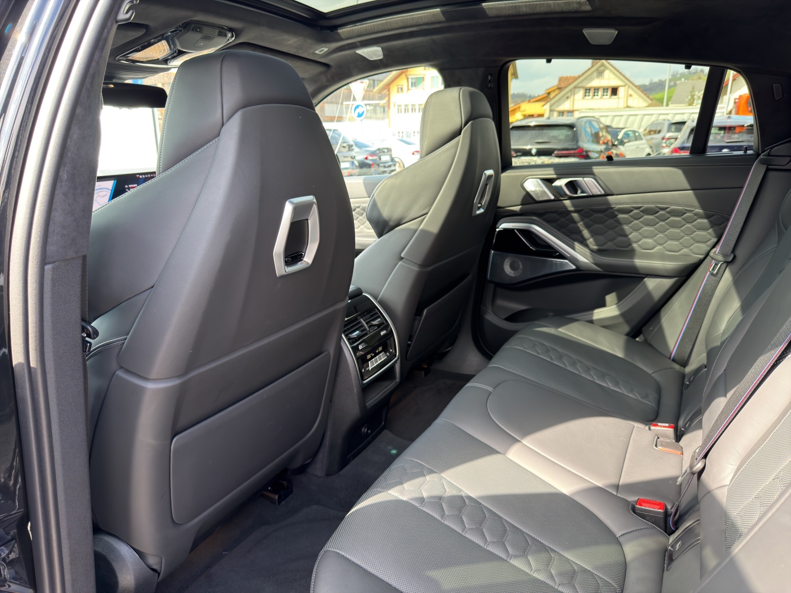 BMW X6M Steptronic M Competition-image-22