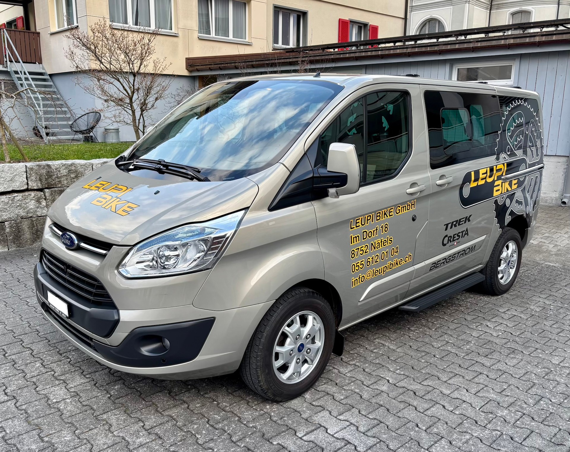 FORD Tourneo Custom 300 L1H1 Titanium