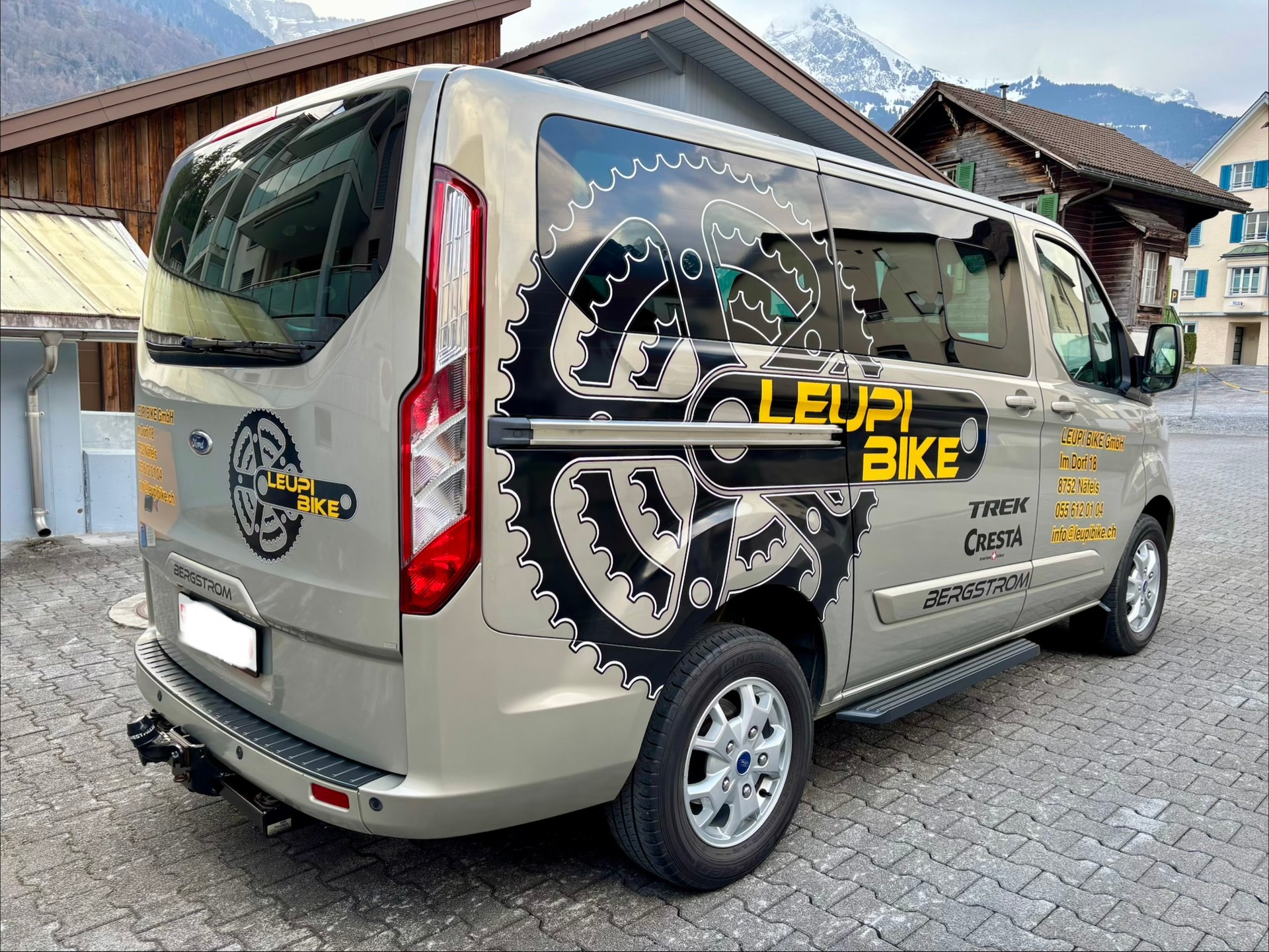 FORD Tourneo Custom 300 L1H1 Titanium-image-3
