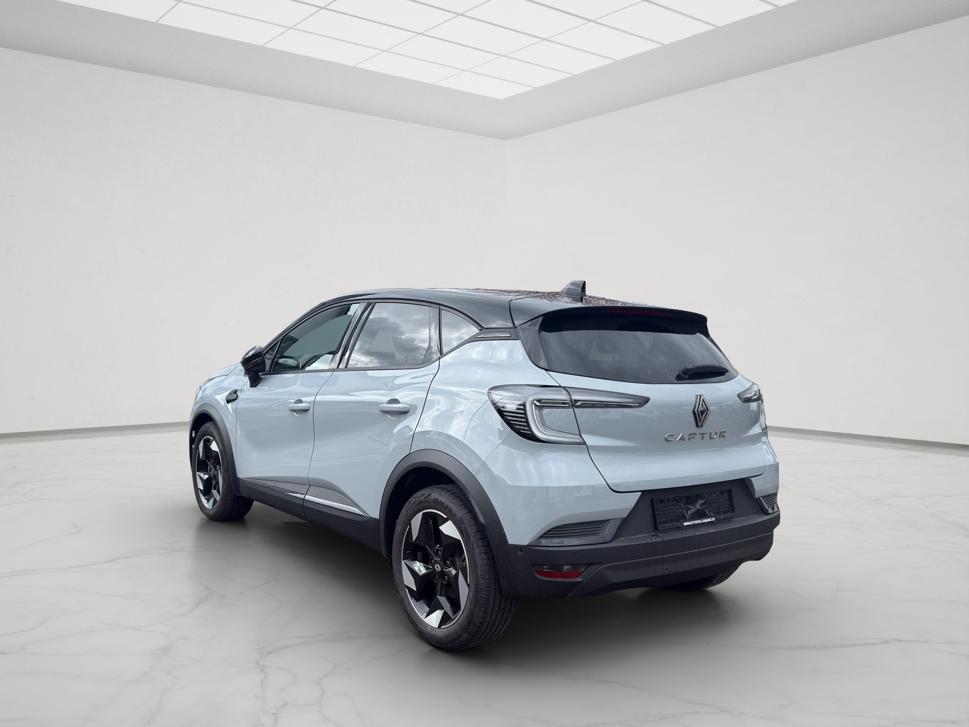 RENAULT Captur 1.3 TCe Techno EDC-showroom-element-1