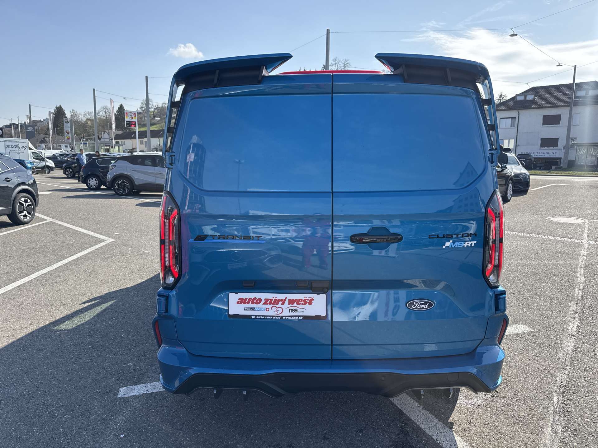 FORD Transit Custom Van 320 MS-RT 286PS L1H1 65kWh-image-14