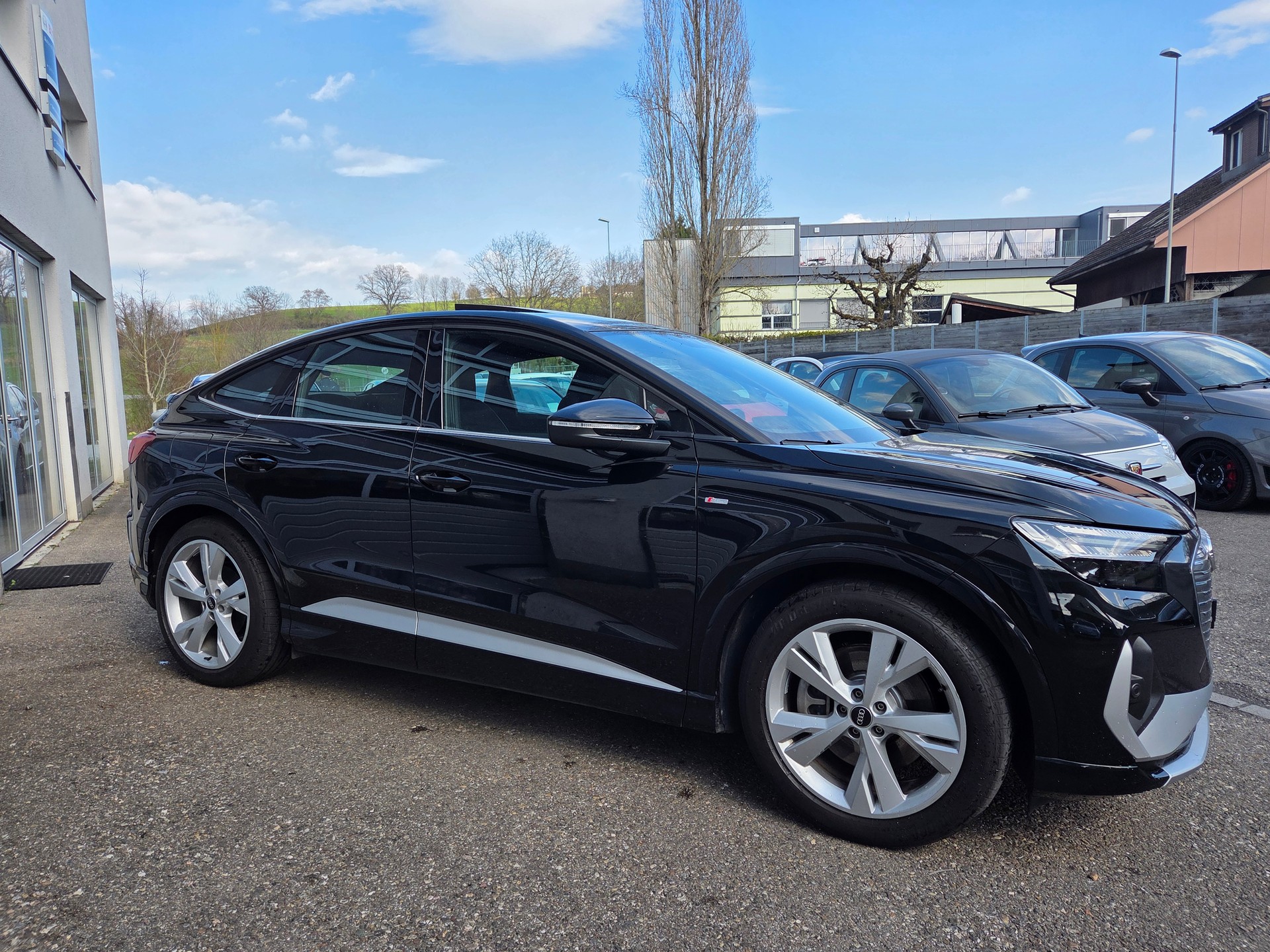 AUDI Q4 Sportback e-tron 50 quattro-image-12