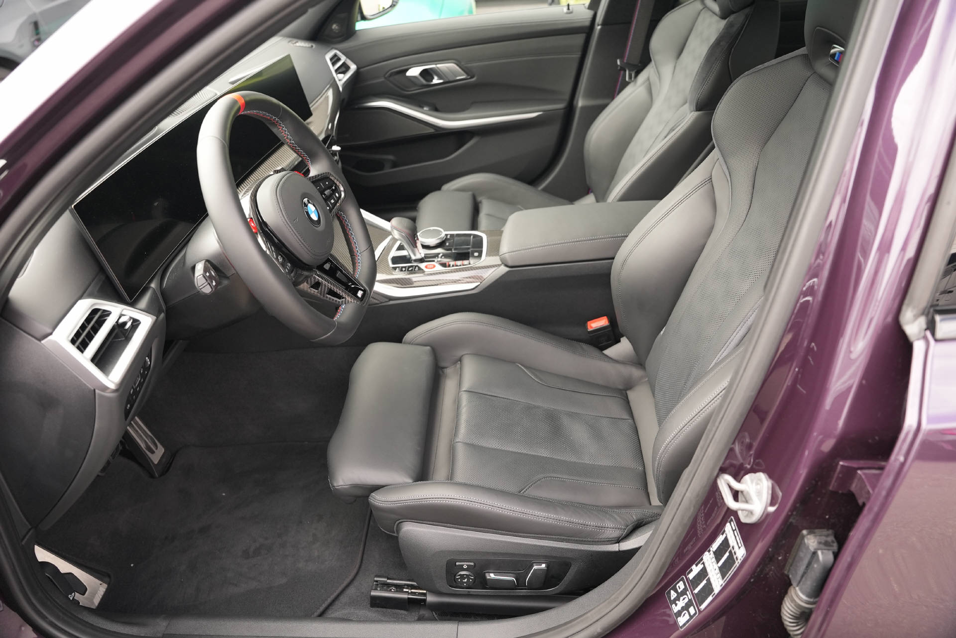 BMW M3 Competition M xDrive LCI Daytonaviolett-image-7