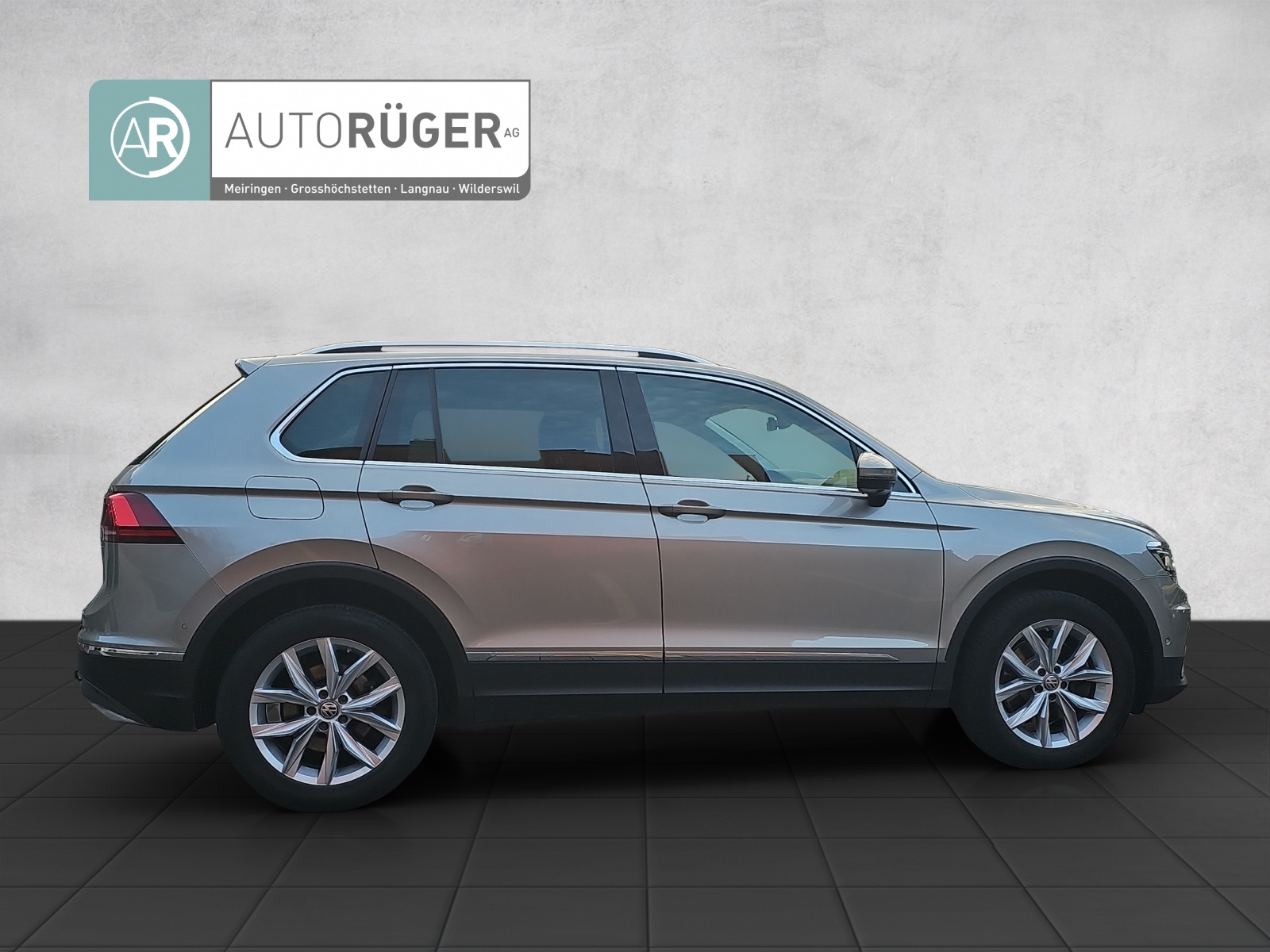 VW Tiguan 2.0 TDI SCR Highline 4Motion DSG-image-6