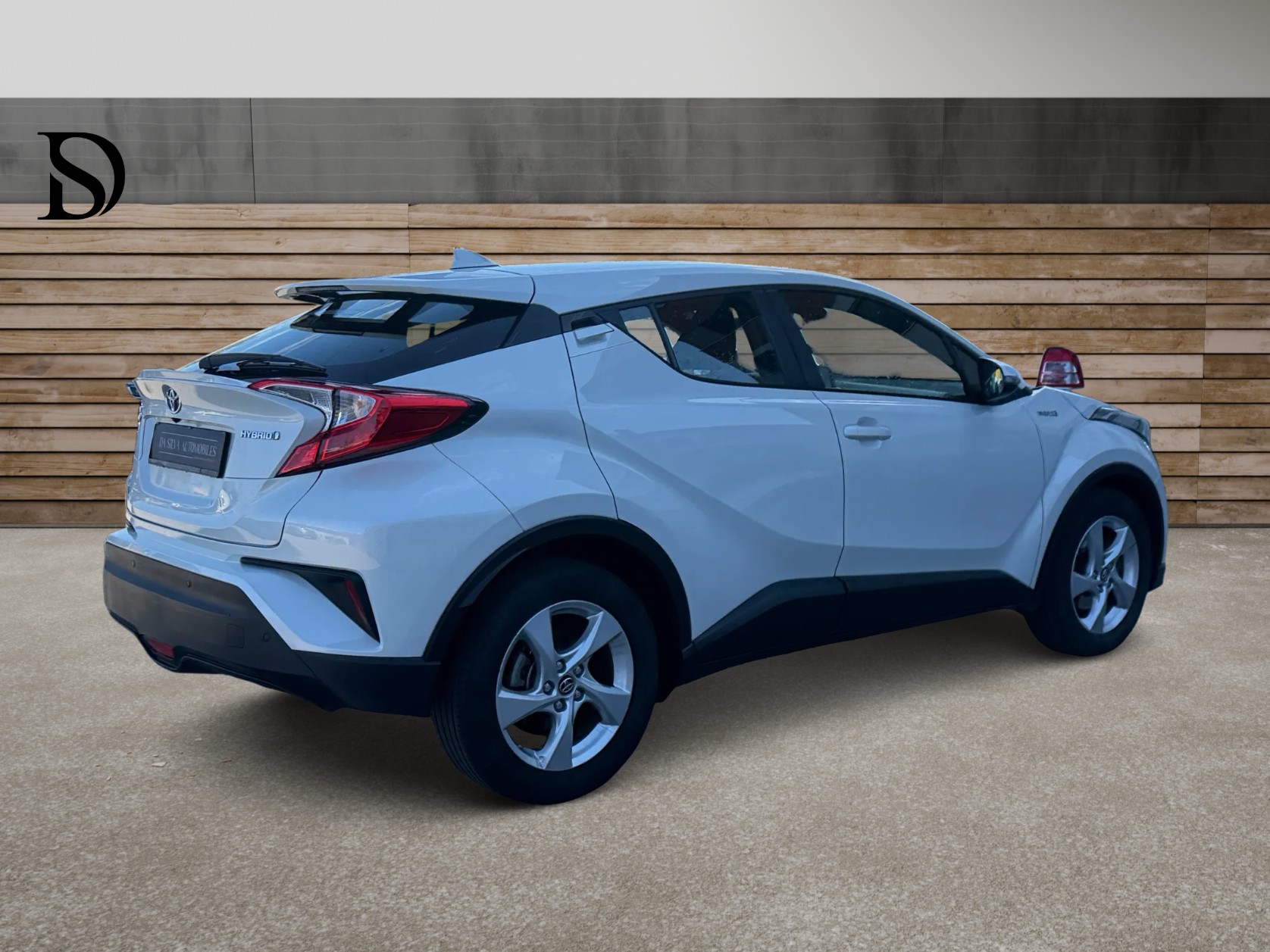 TOYOTA C-HR 1.8 HSD Comfort CVT-image-3