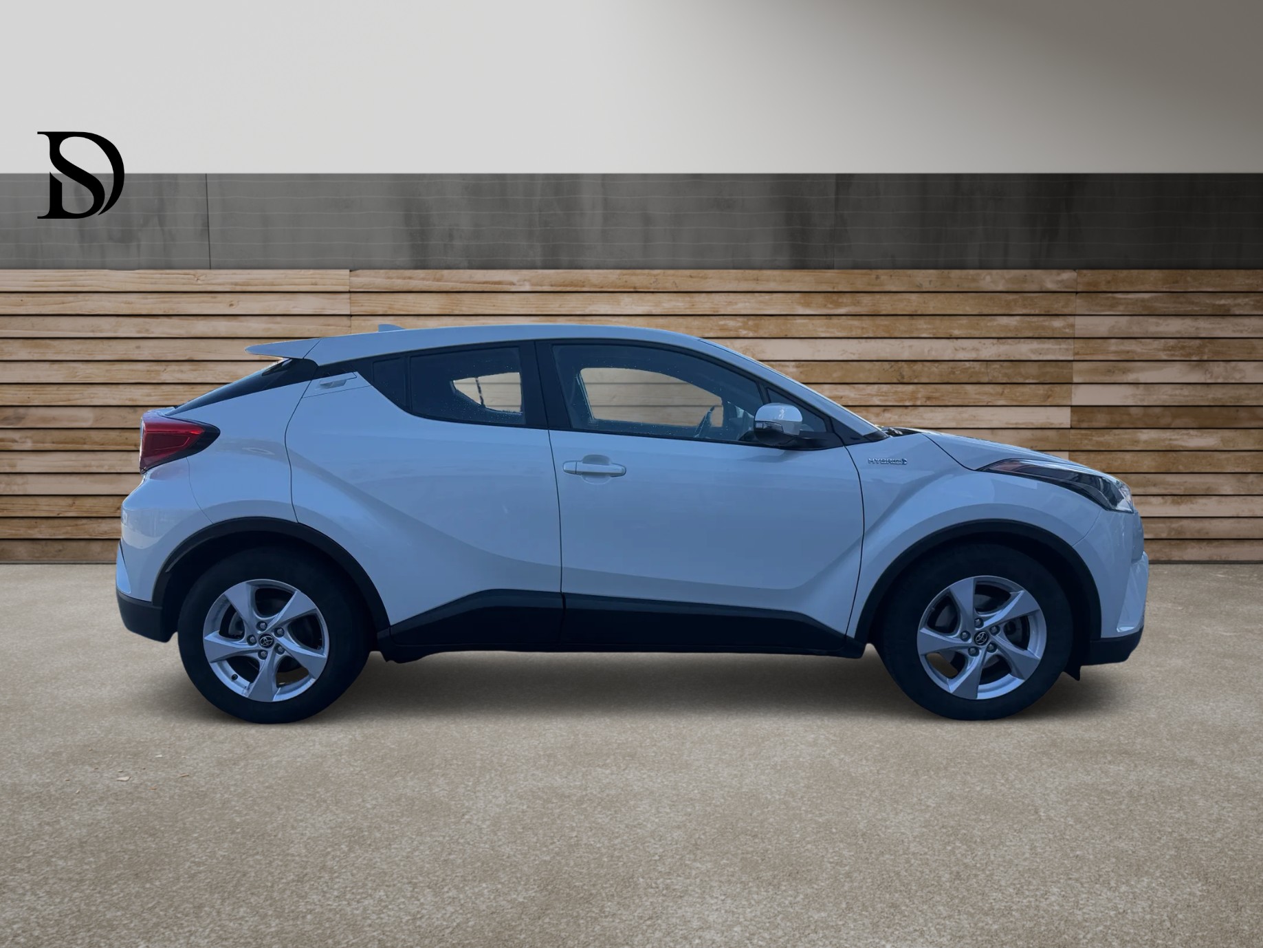 TOYOTA C-HR 1.8 HSD Comfort CVT-image-2